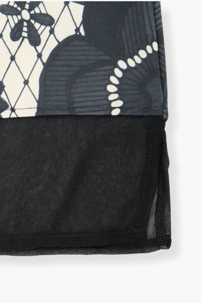 Camiseta Preloved estampado Flower Dark con rejilla Lolitas&L - lolitasyl.com