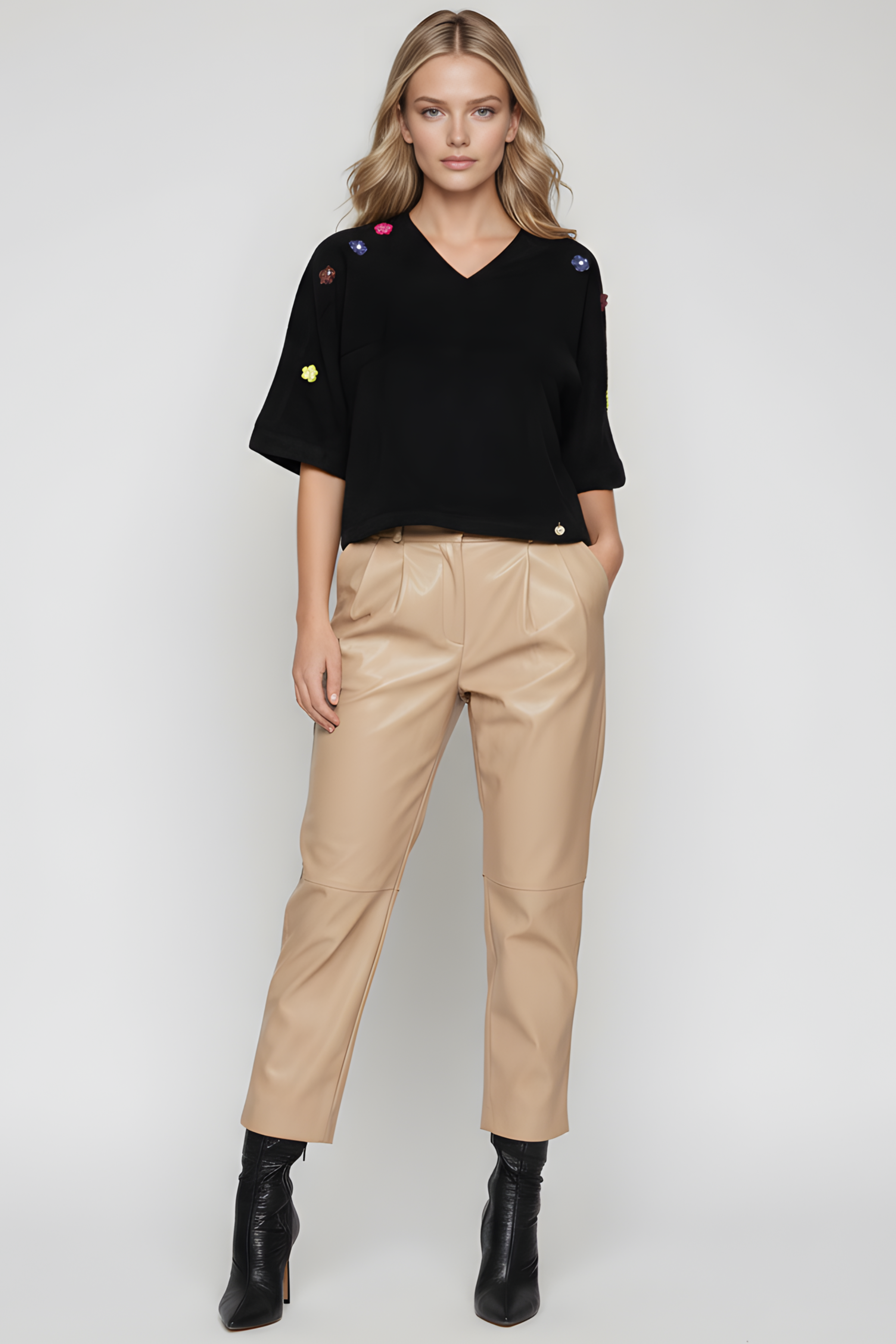 Camiseta de punto negra murcielago con flores antelina Lolitas&L