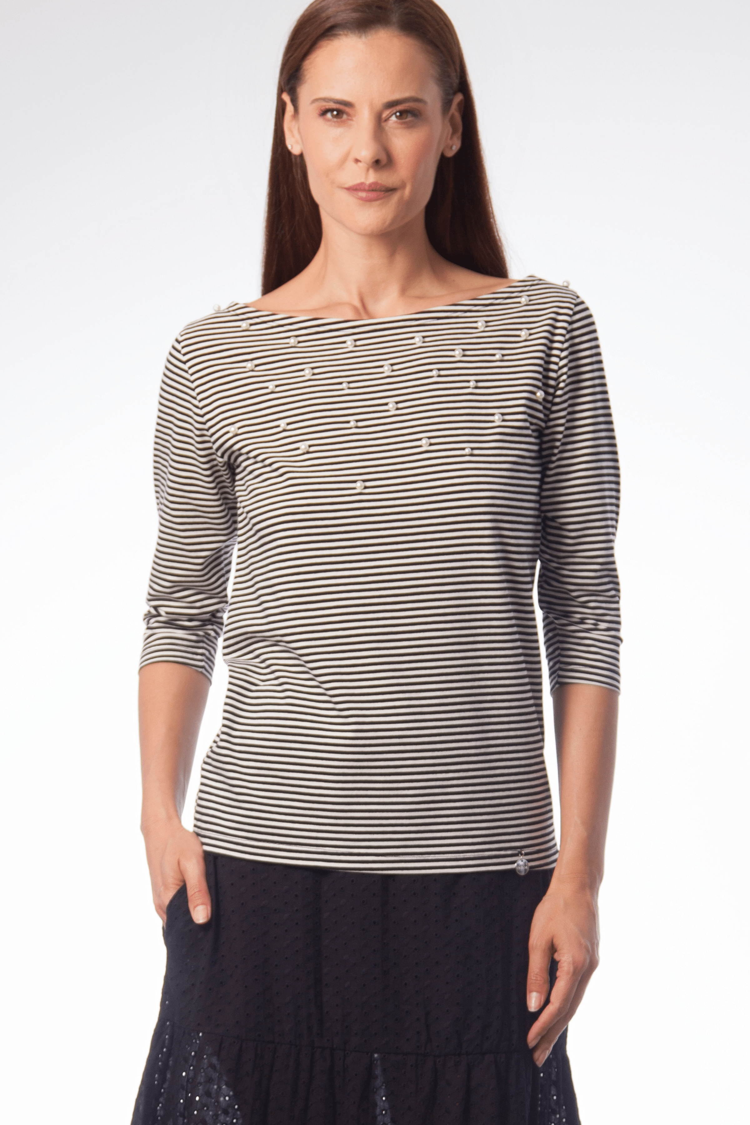 Camiseta rayas negras detalle perlas en delantero Lolitas&L - lolitasyl.com