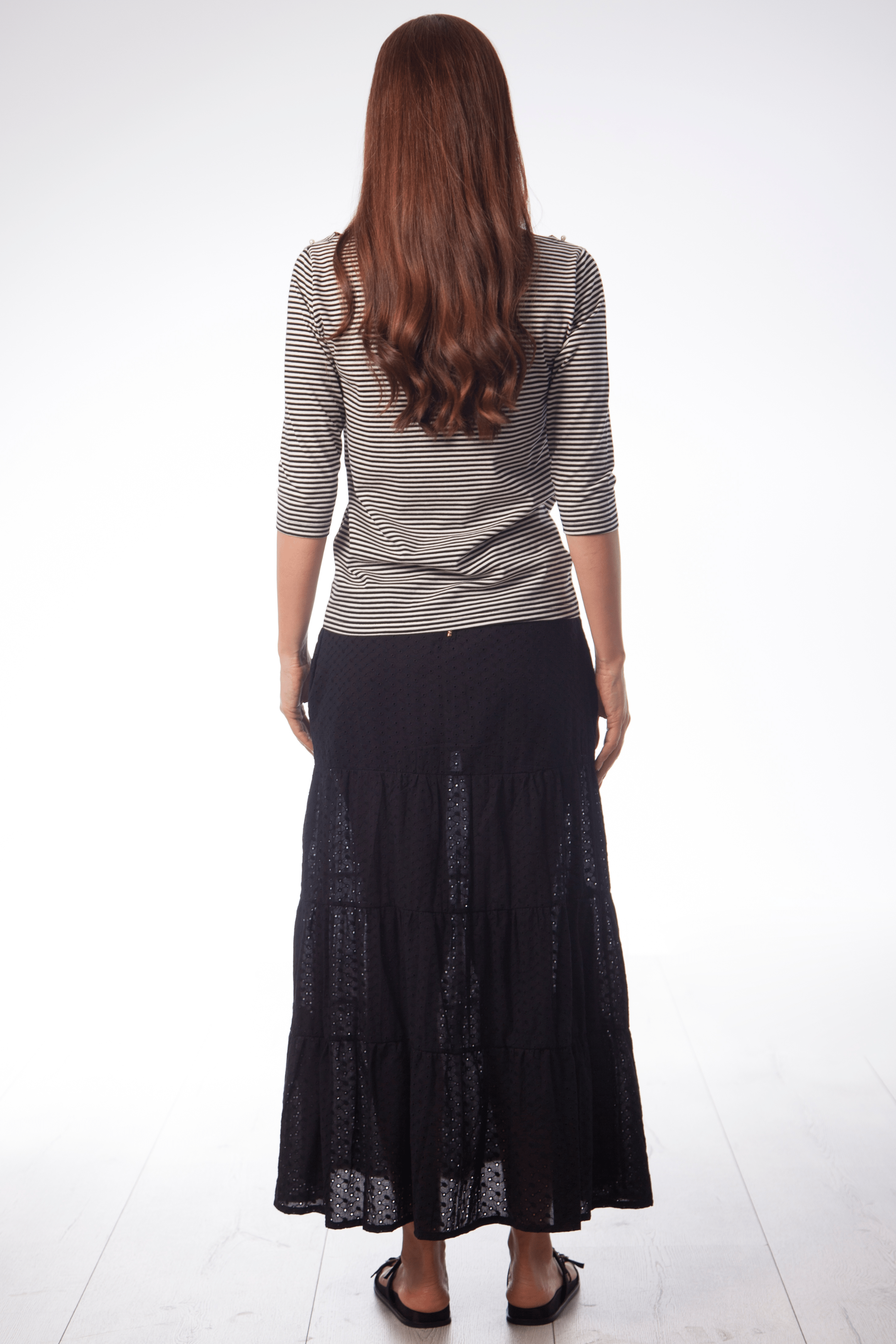 Camiseta rayas negras detalle perlas en delantero Lolitas&L - lolitasyl.com