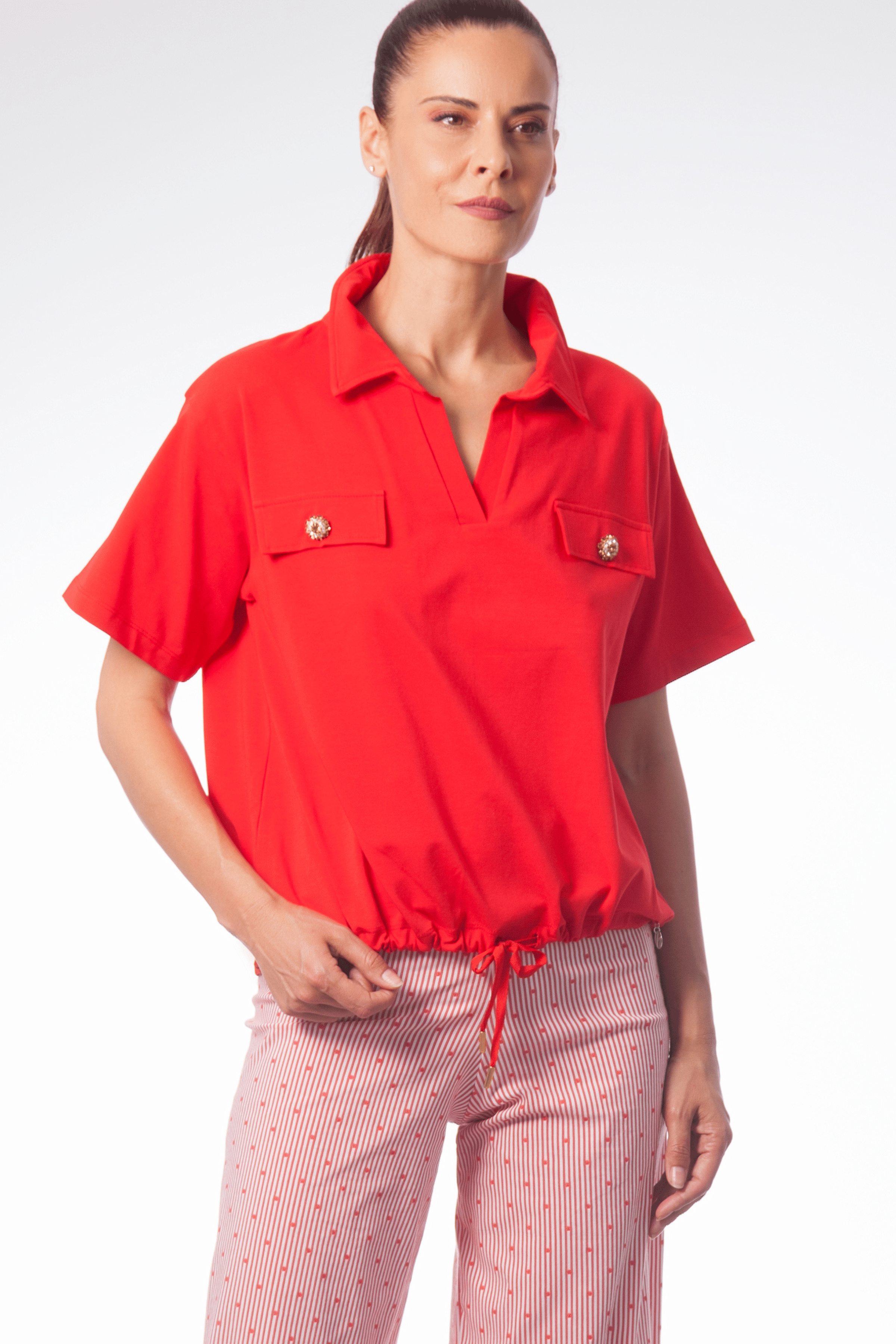 Camiseta roja camisera con tapetas y botones dorados Lolitas&L - lolitasyl.com