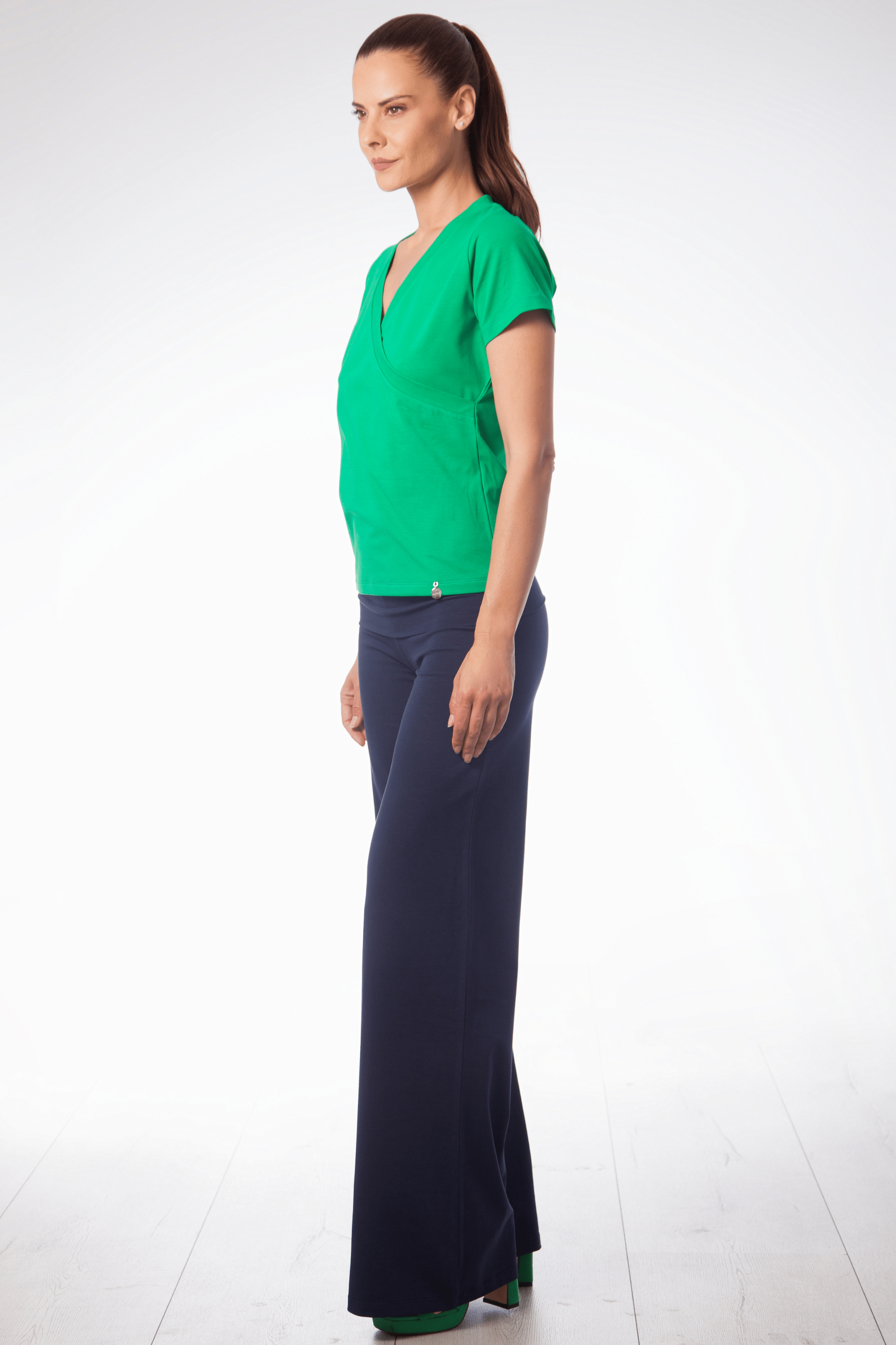 Camiseta verde cruzada de manga corta Lolitas&L - lolitasyl.com