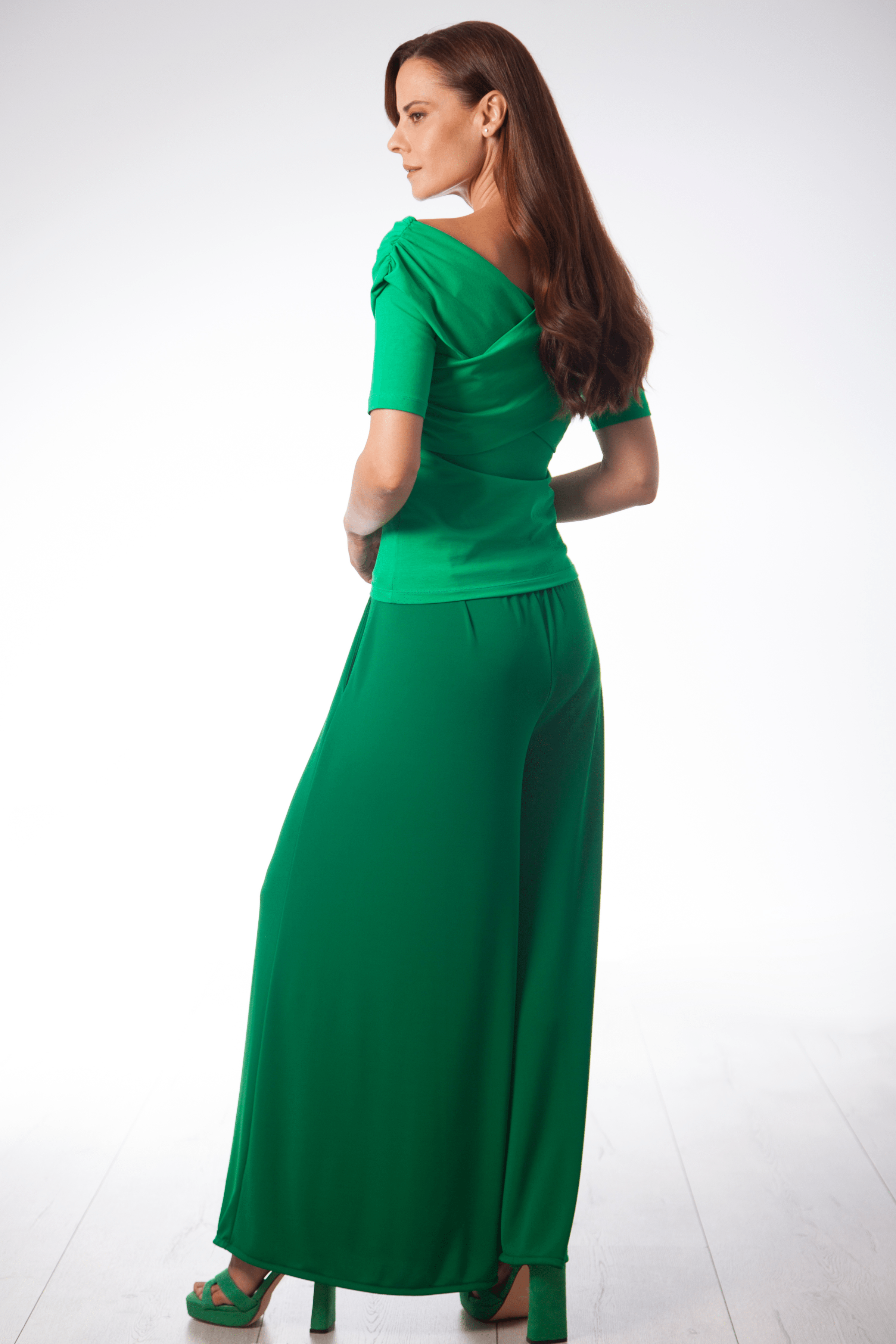 Camiseta verde escote barco cruzada Lolitas&L - lolitasyl.com