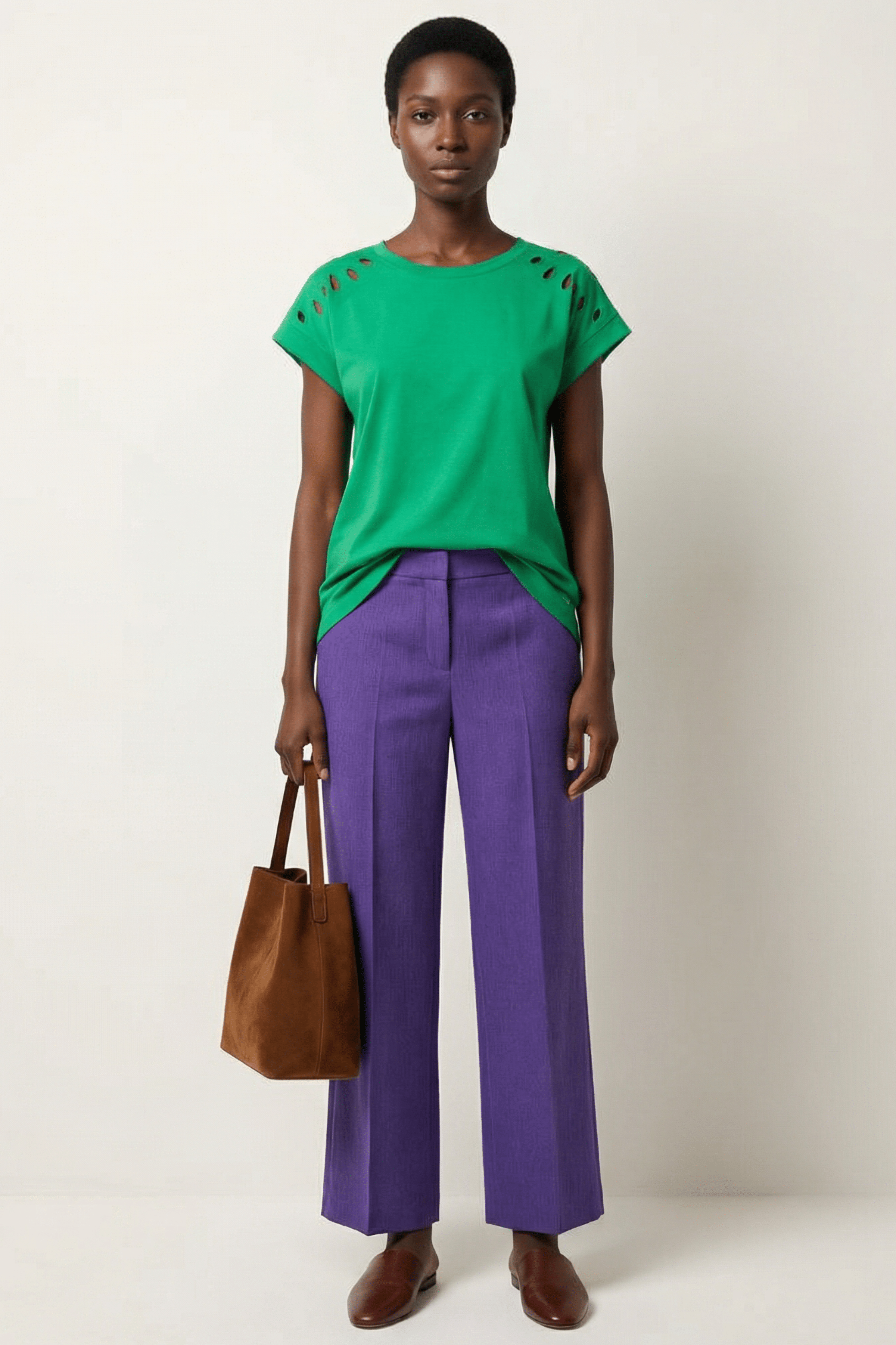 Camiseta verde hombro bordado calado en contraste Lolitas&L - lolitasyl.com