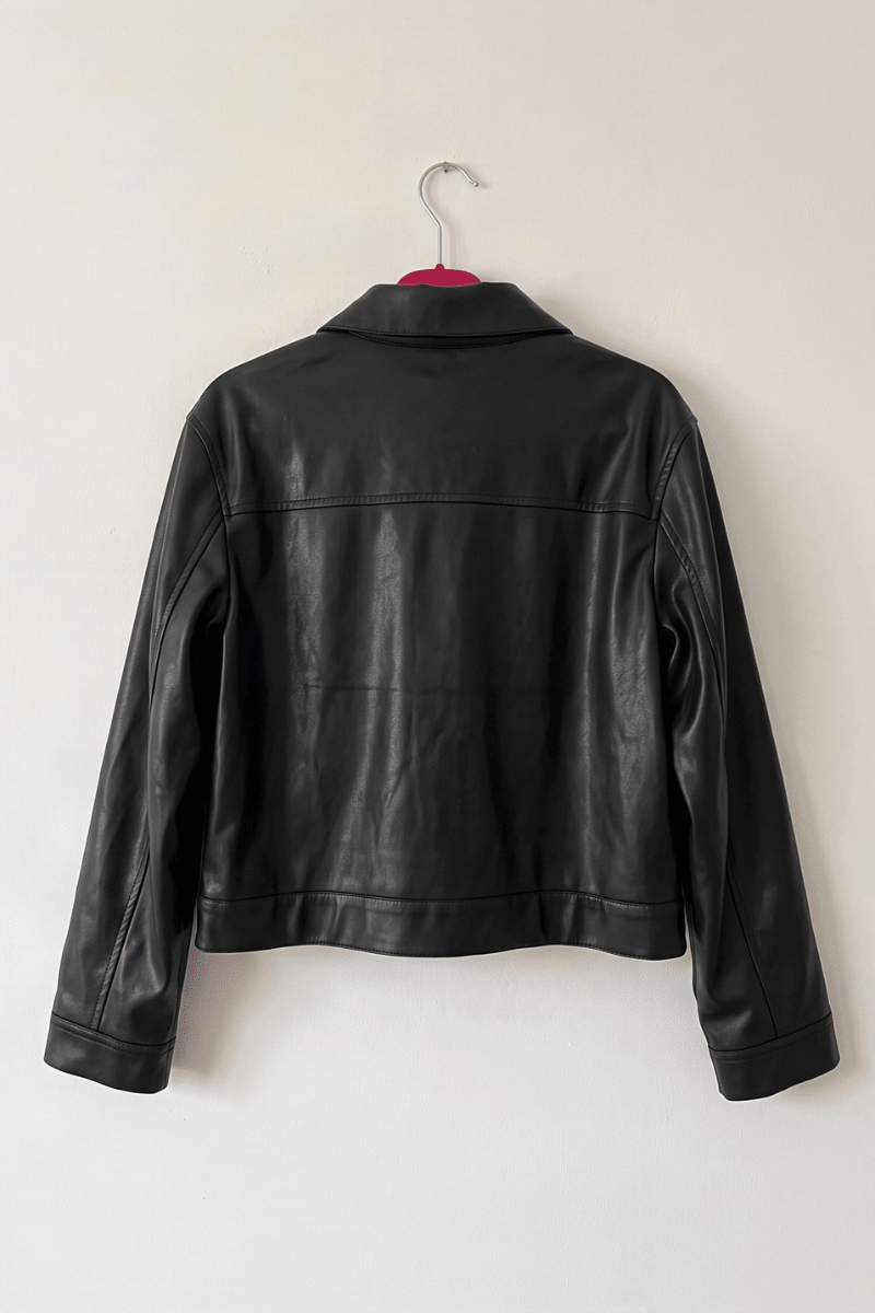 Cazadora Negra Corta de Polipiel Preloved - lolitasyl.com