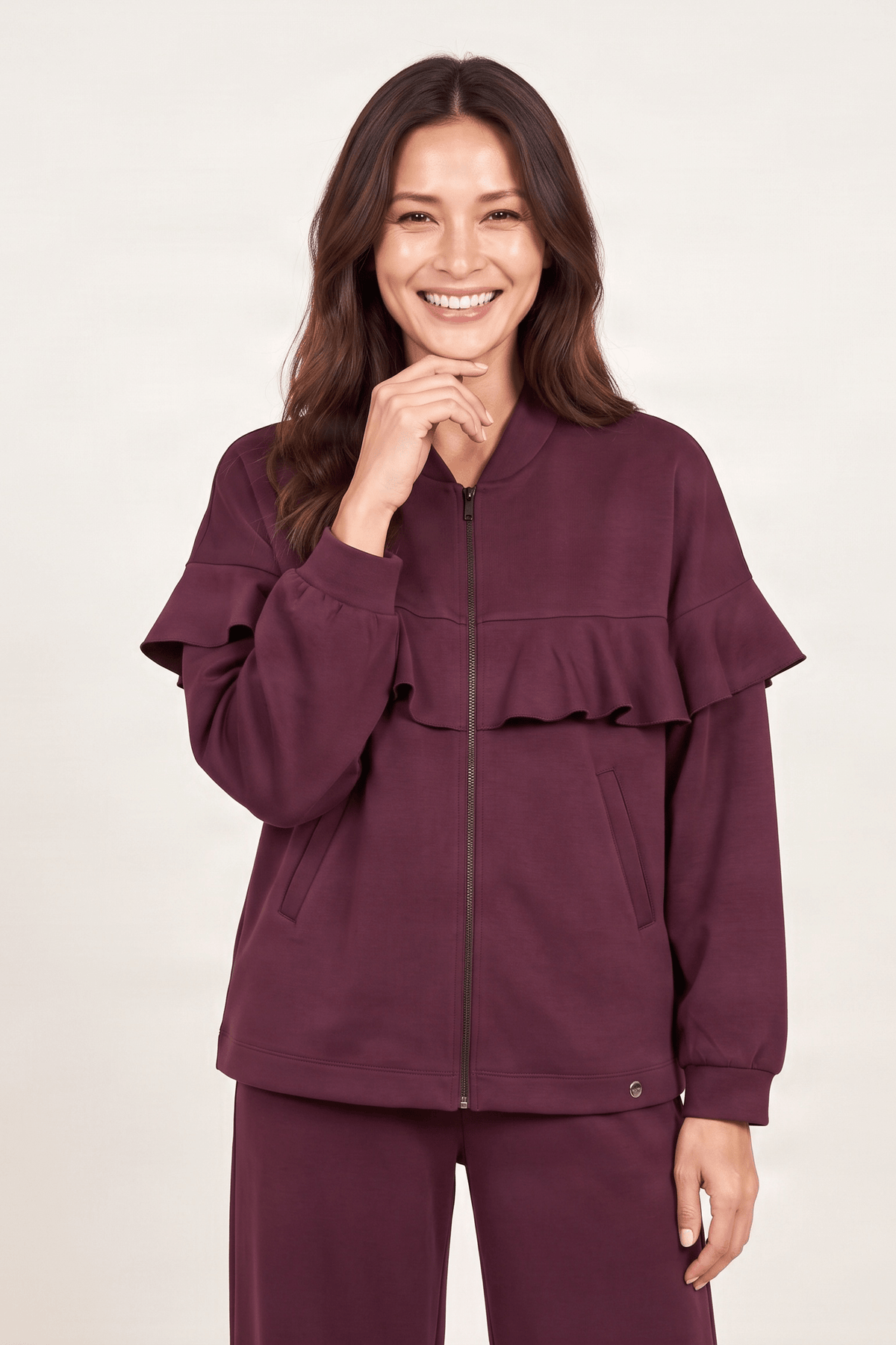 Chaqueta cereza con cremallera y volantes Lolitas&L - lolitasyl.com