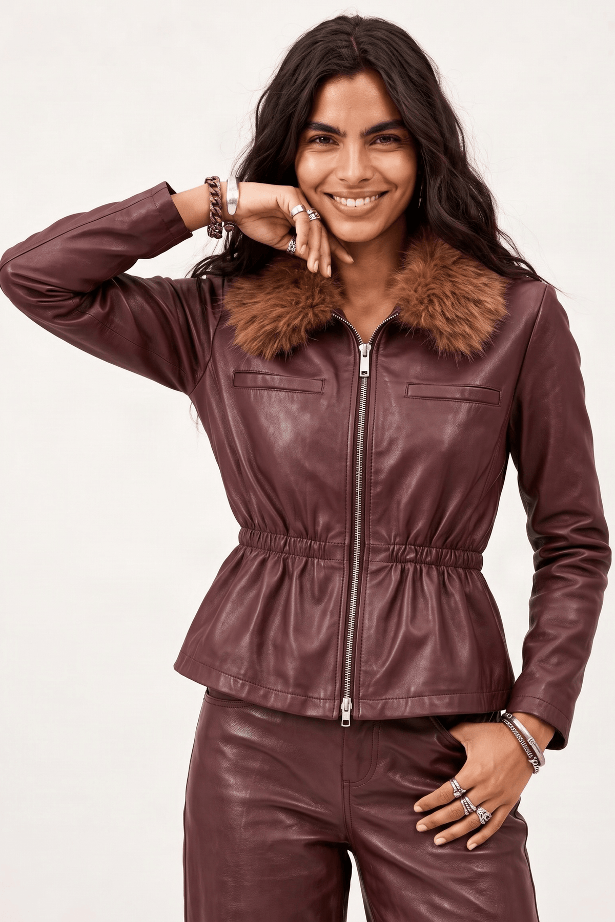 Chaqueta de Polipiel Granate con Cuello de Pelo y Cinturón – Lolitas&L - lolitasyl.com