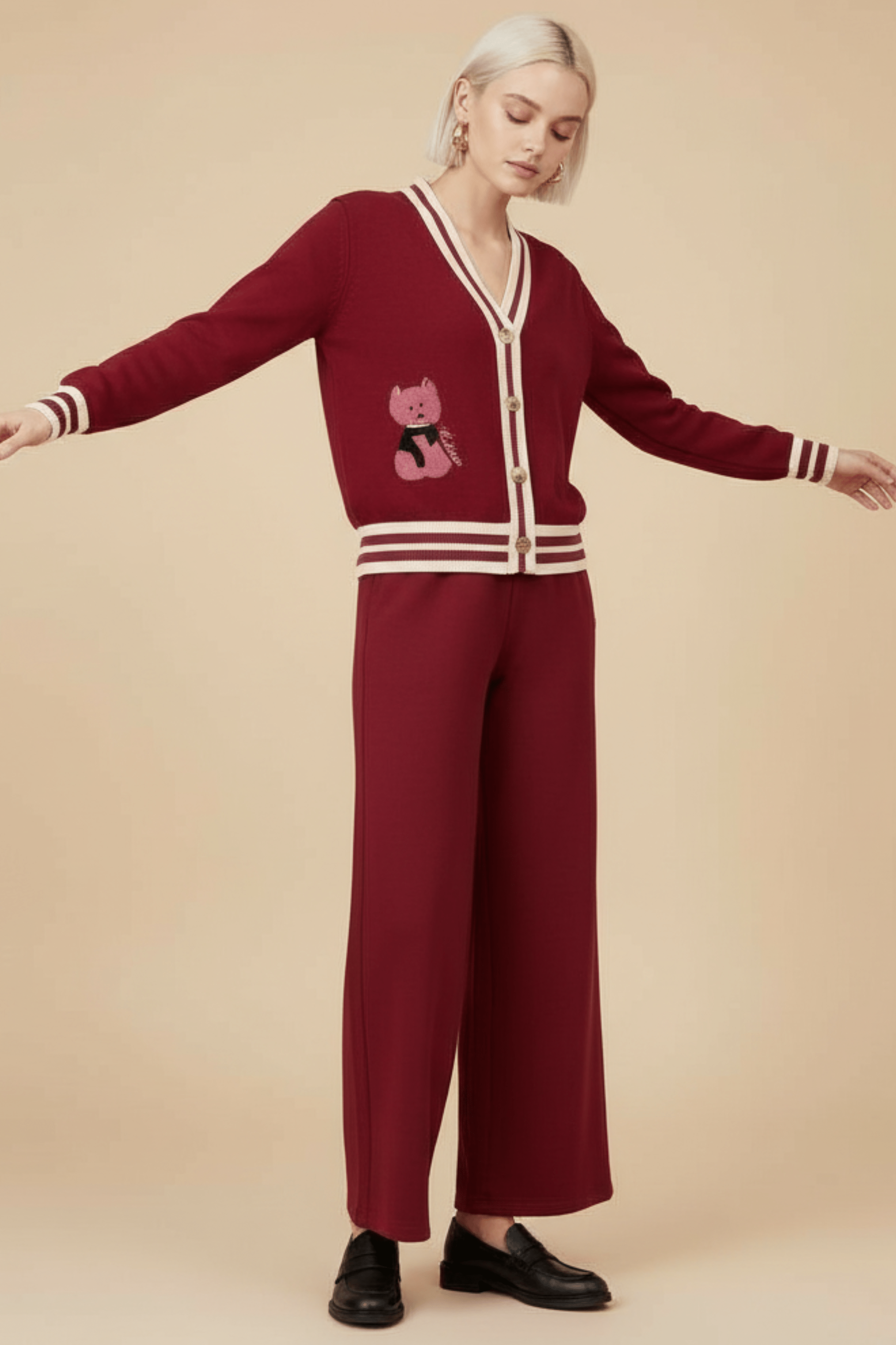 Chaqueta granate punto con elasticos y bordado Lolitas&L - lolitasyl.com