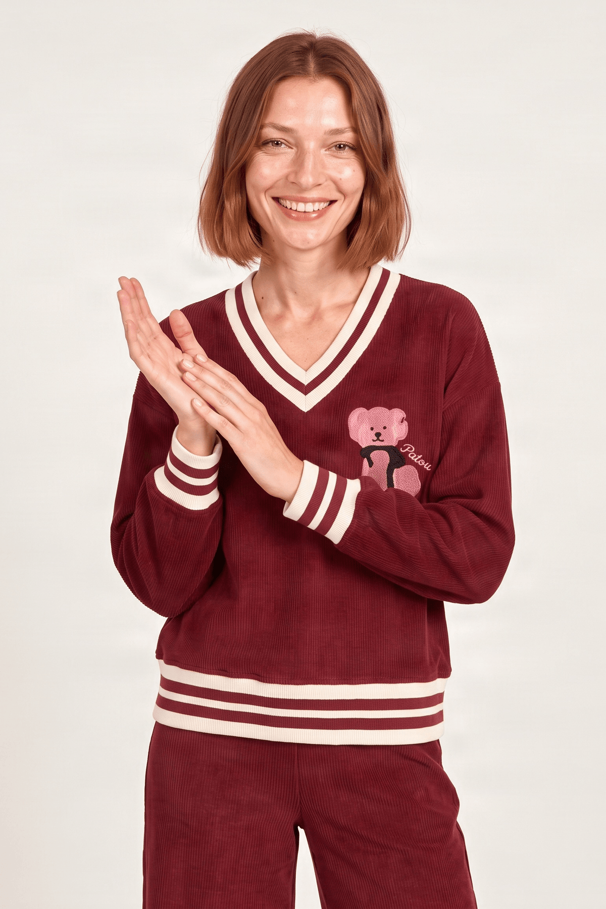 Chaqueta granate punto con elasticos y bordado Lolitas&L - lolitasyl.com