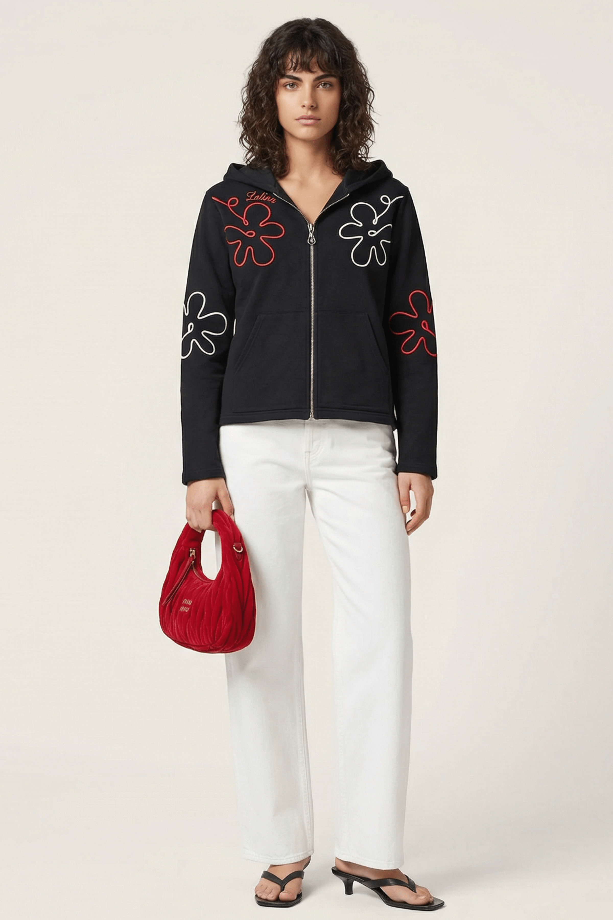 Chaqueta negra bordado flor con cremallera y capucha Lolitas&L - lolitasyl.com