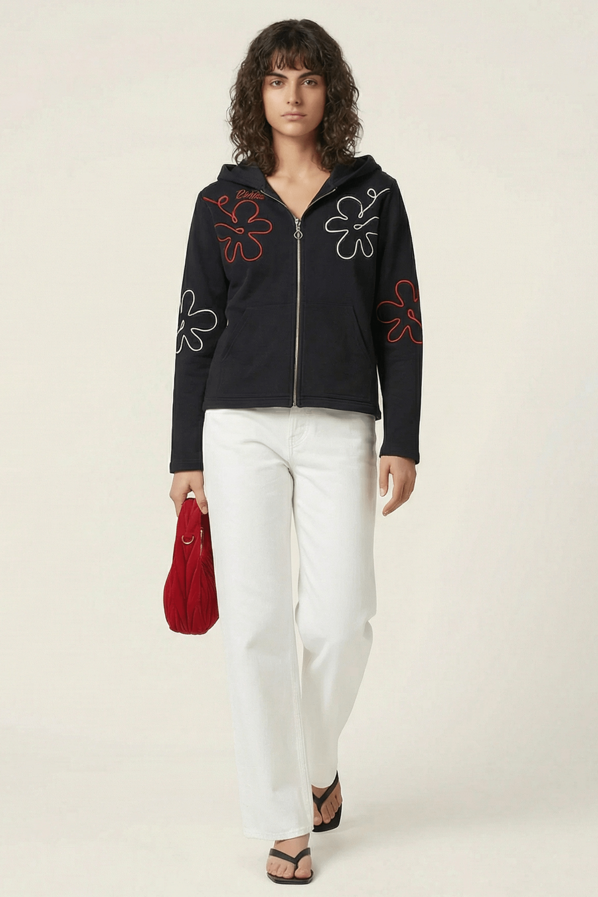Chaqueta negra bordado flor con cremallera y capucha Lolitas&L - lolitasyl.com