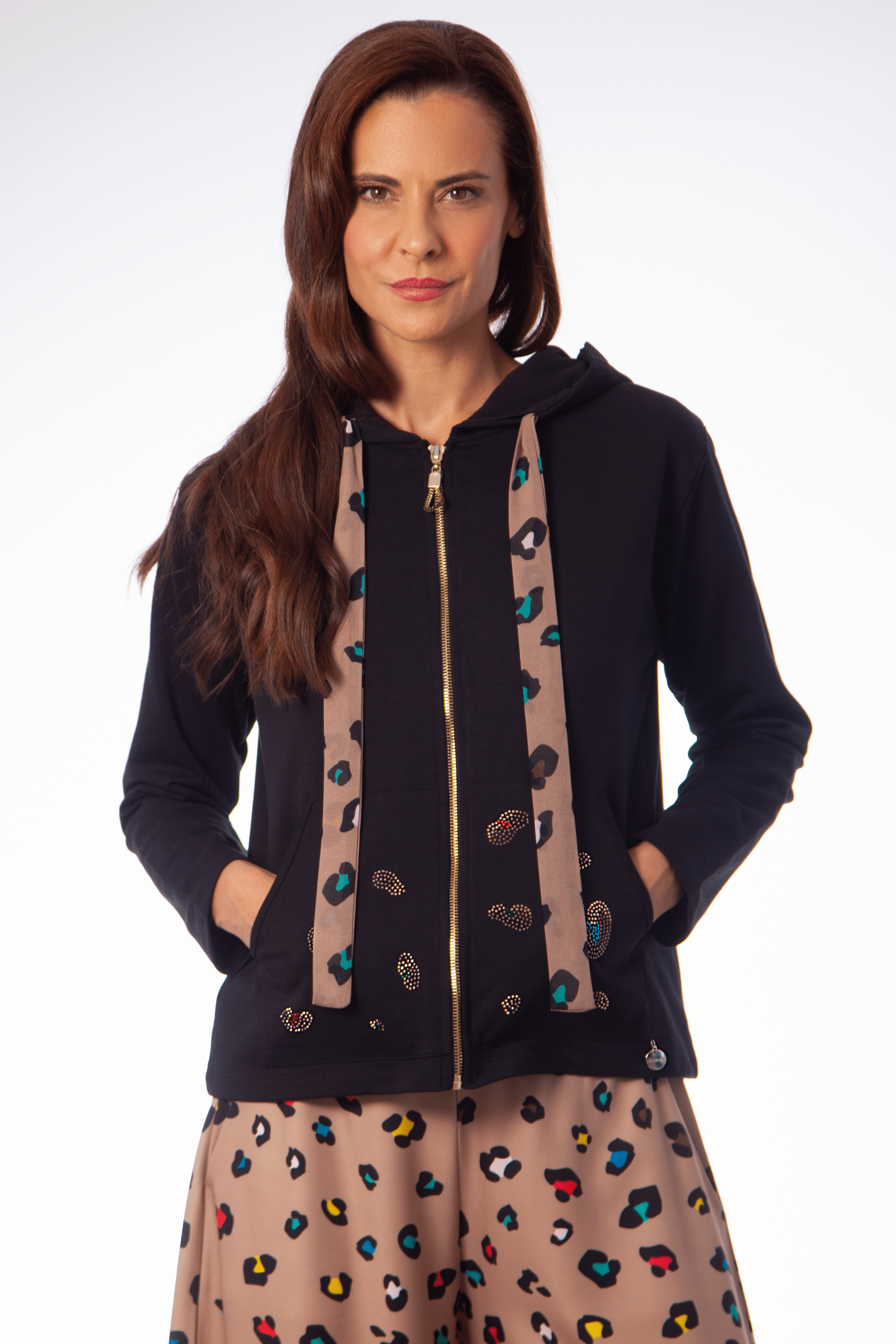 Chaqueta negra cremallera y cinta animal print Lolitas&L - lolitasyl.com