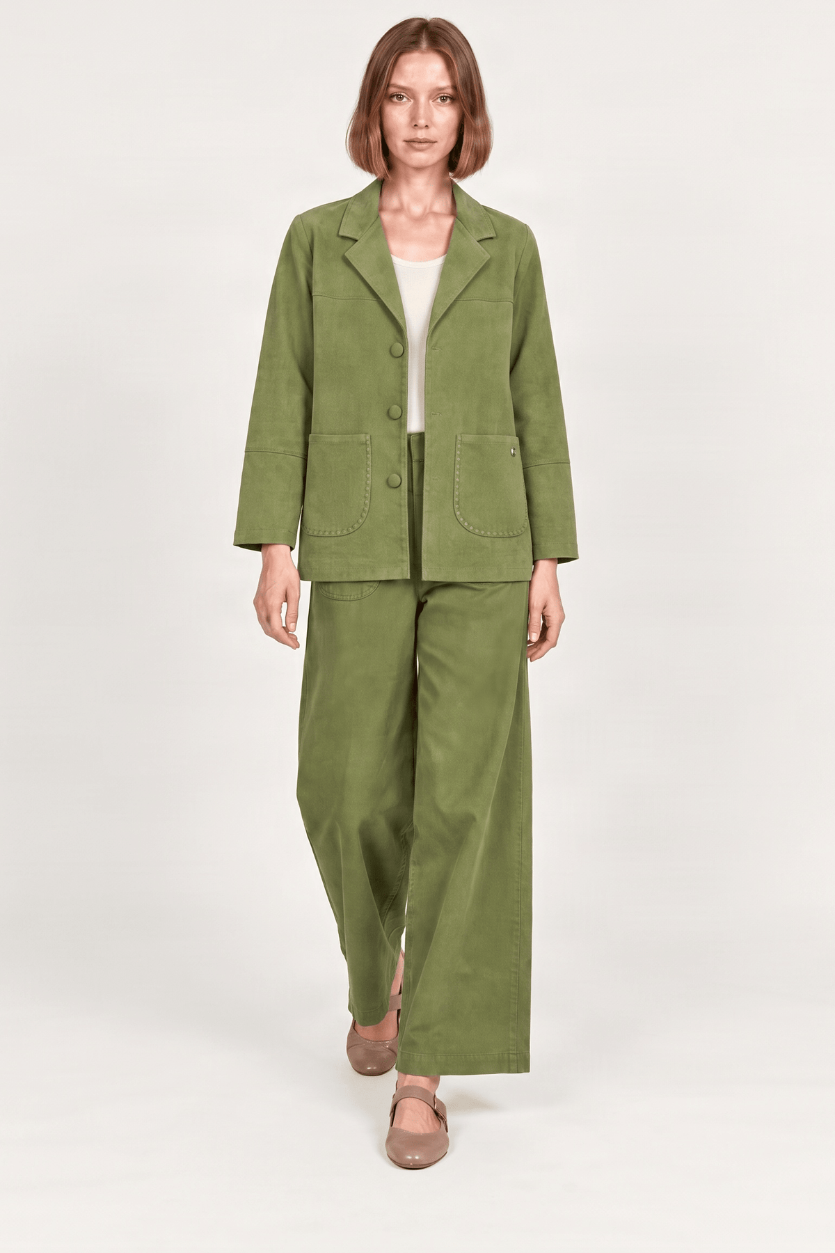 Chaqueta verde antelina larga con botones forrados Lolitas&L - lolitasyl.com