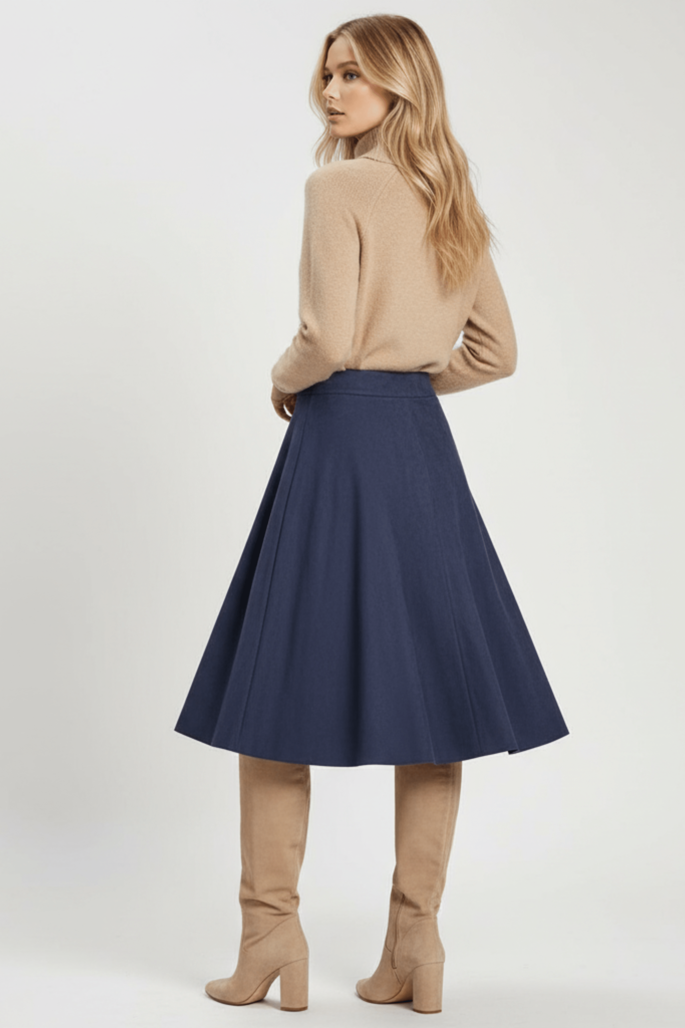 Falda azul oscuro antelina con automaticos Lolitas&L - lolitasyl.com