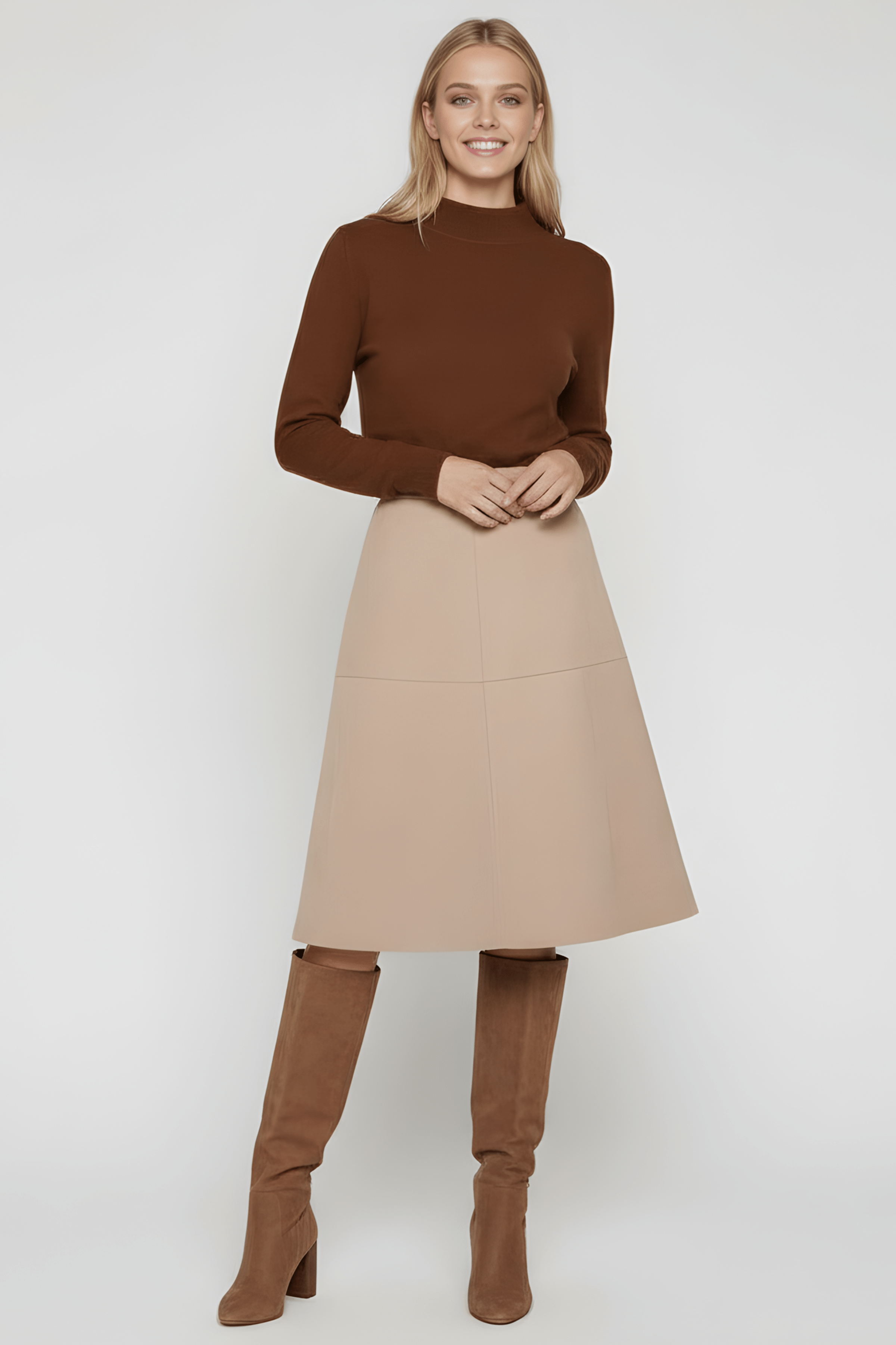 Falda beige antelina acampanada Lolitas&L - lolitasyl.com