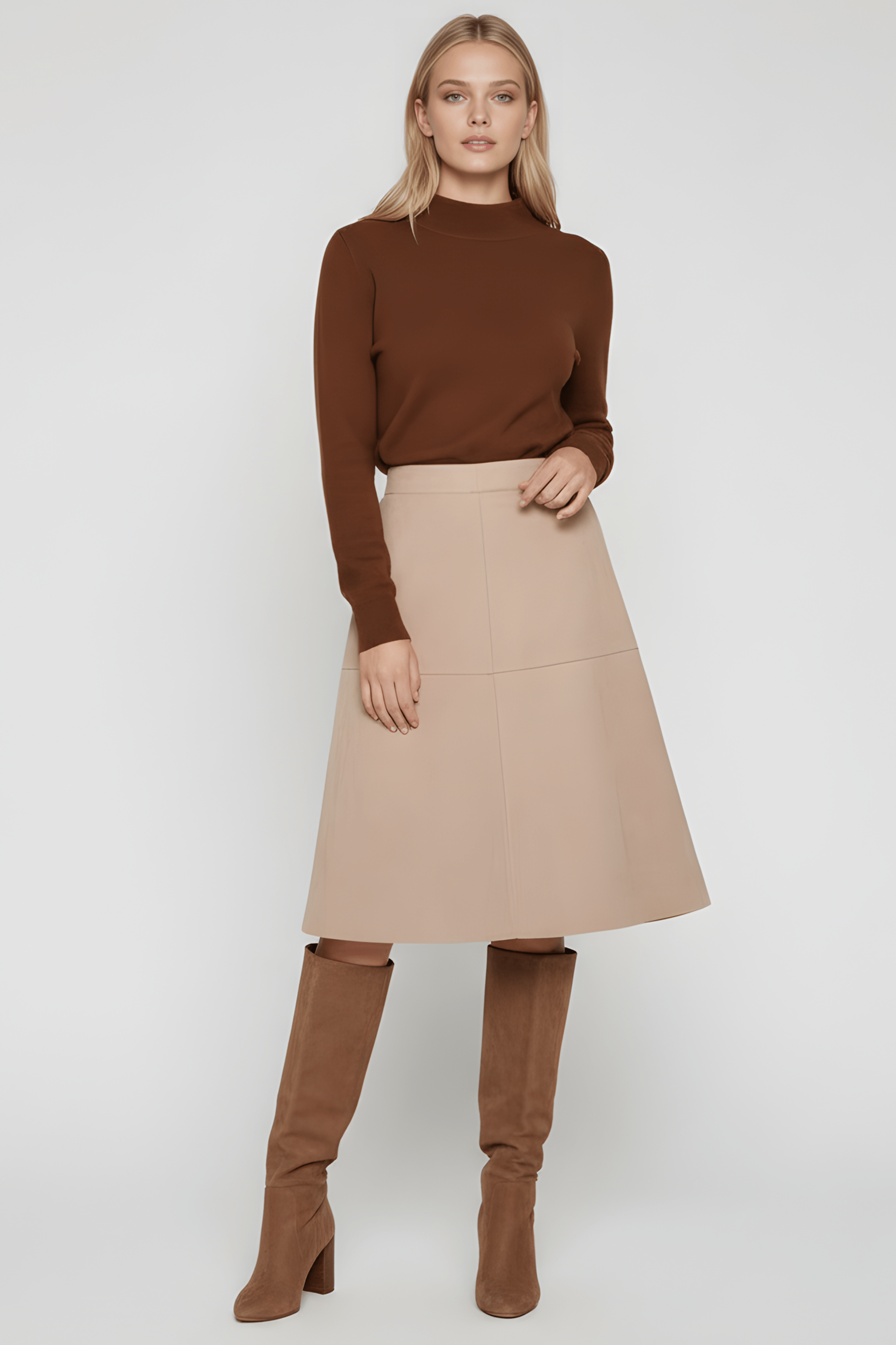 Falda beige antelina acampanada Lolitas&L - lolitasyl.com