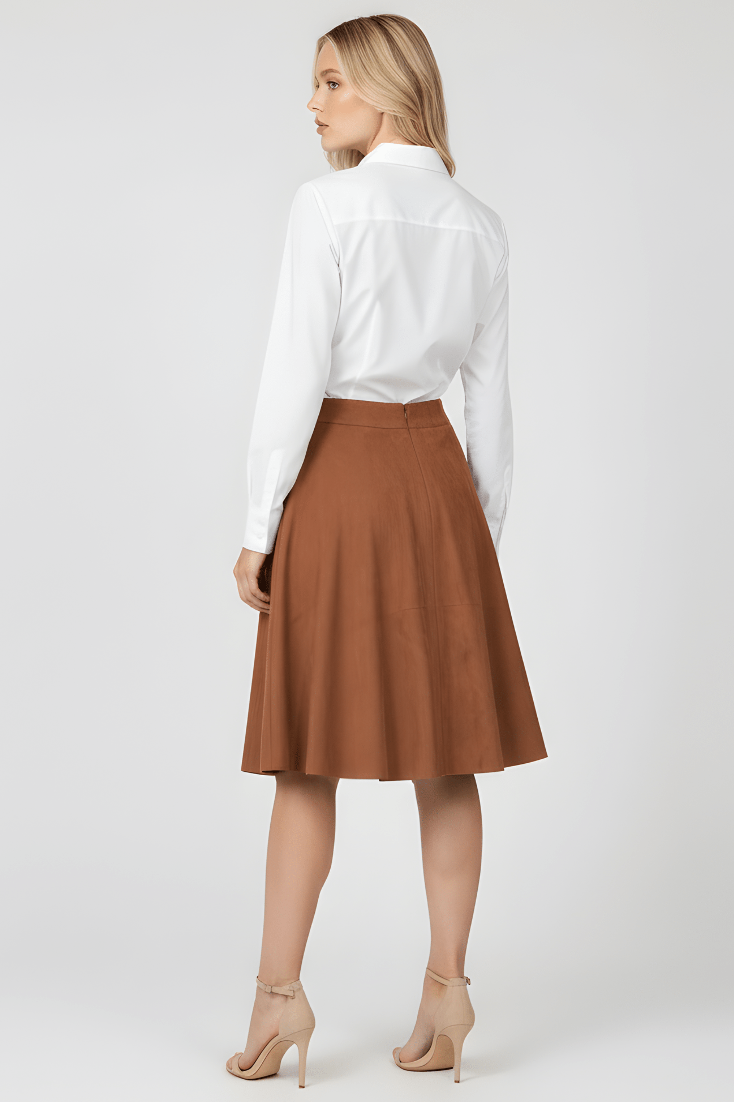 Falda camel antelina con automaticos Lolitas&L - lolitasyl.com