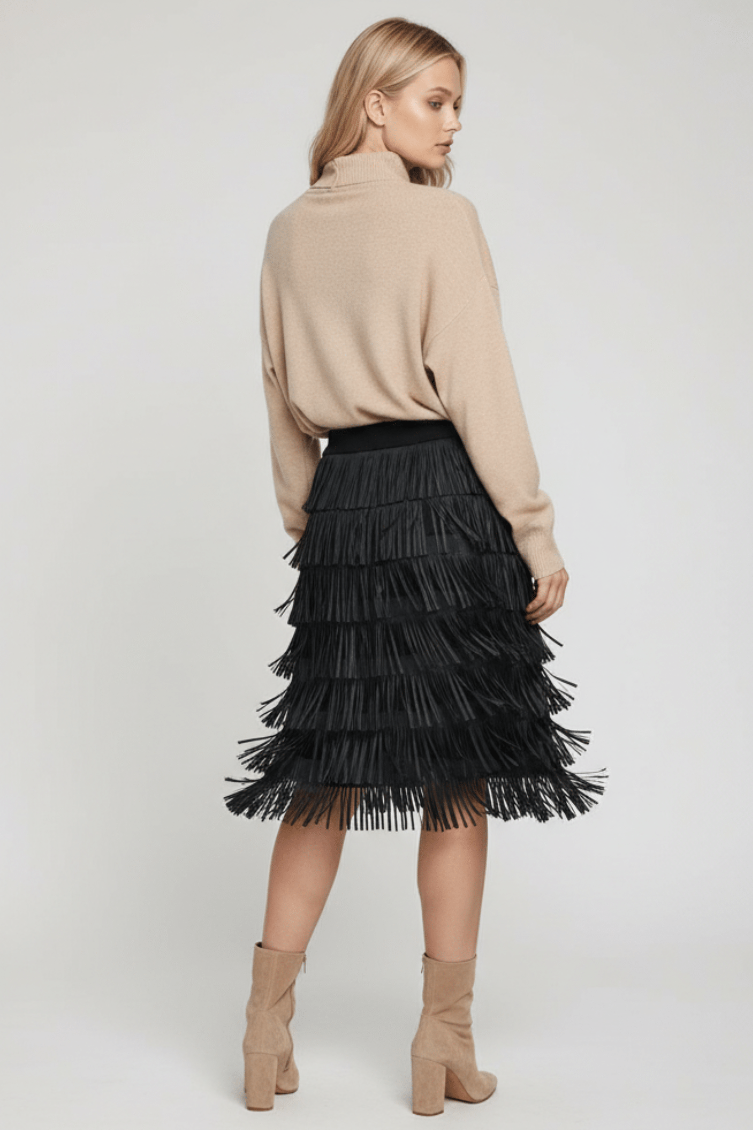 Falda de flecos negra en polipiel Lolitas&L - lolitasyl.com