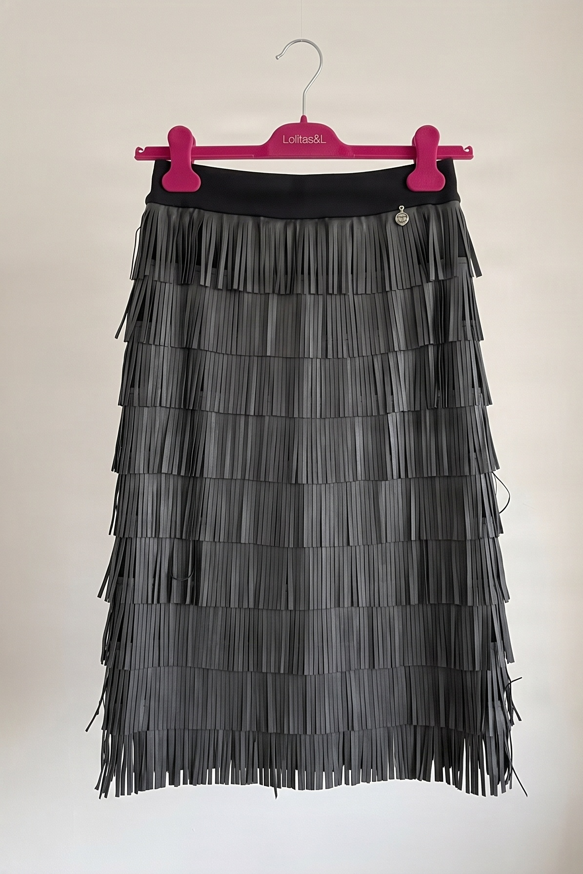 Falda Midi de Flecos en Polipiel Negra Preloved