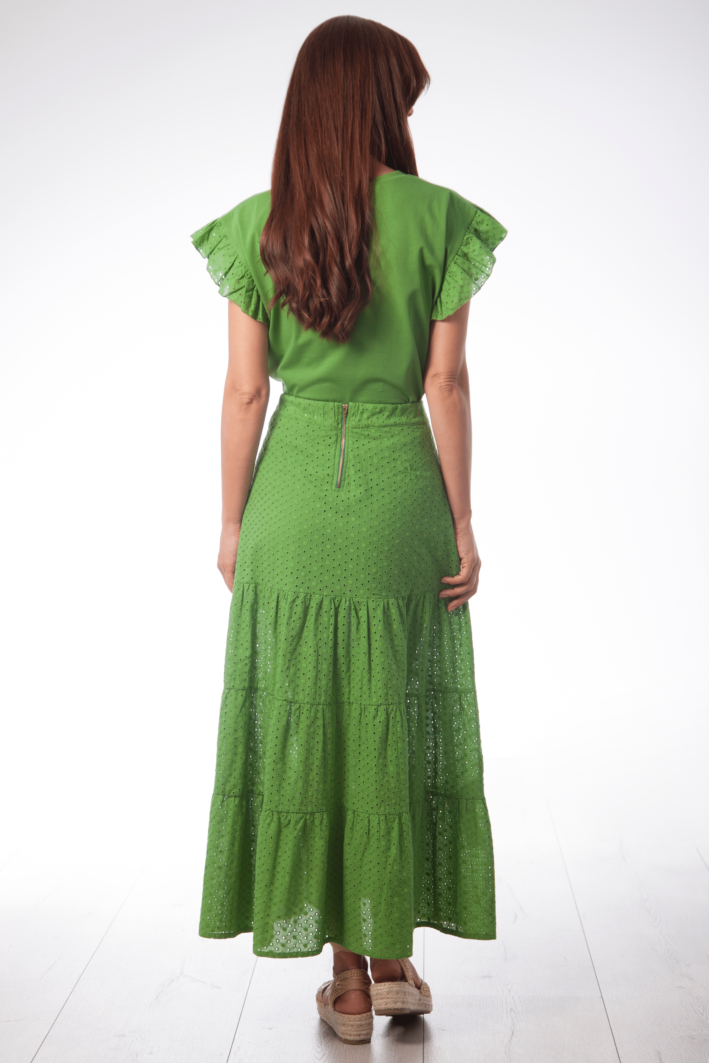 Falda larga verde en bordado ingles con cortes Lolitas&L - lolitasyl.com