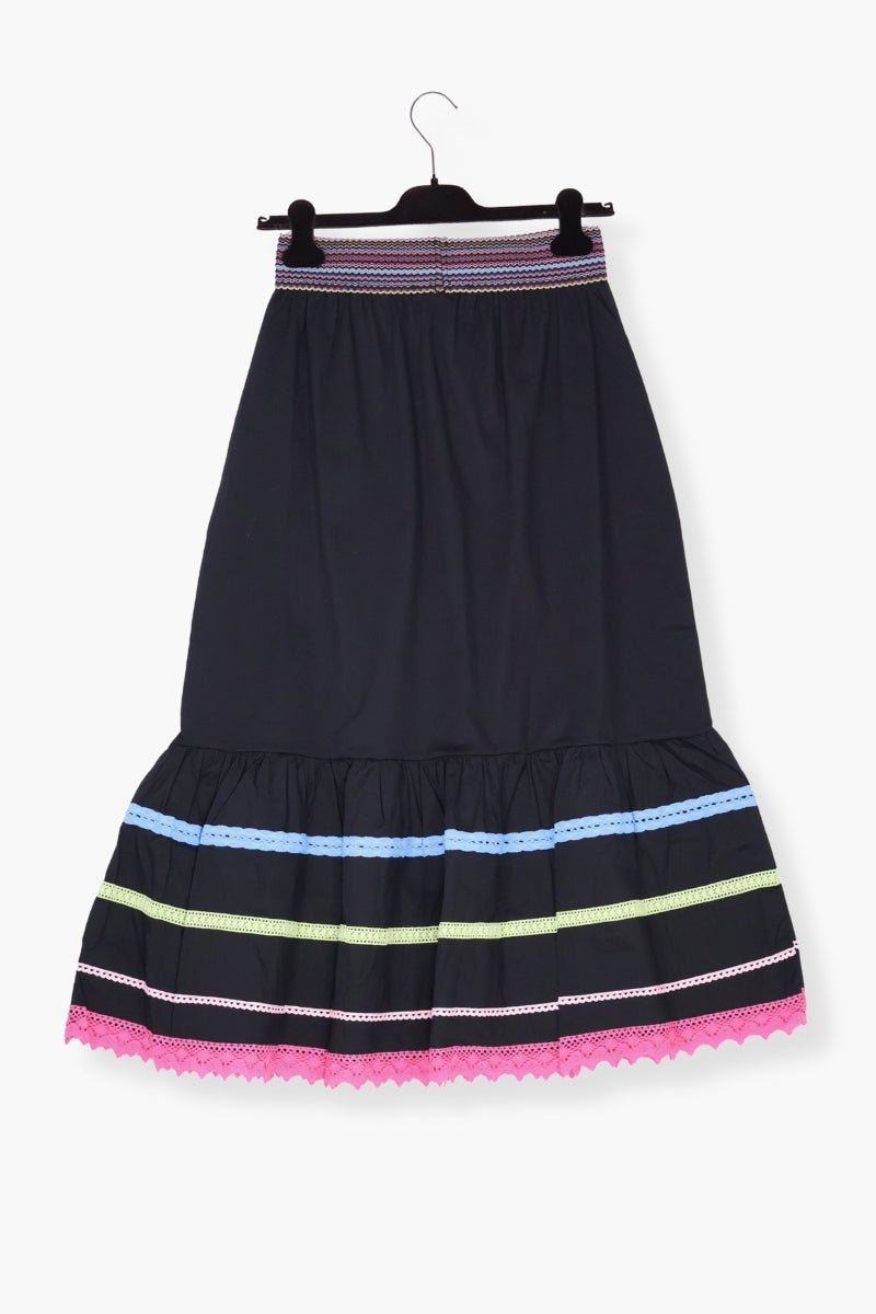 Falda Preloved negra con bordado picunela colores Lolitas&L - lolitasyl.com