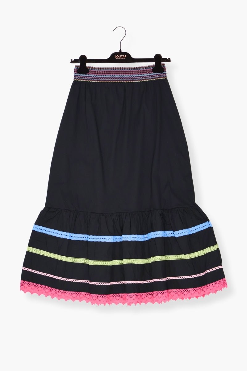 Falda Preloved negra con bordado picunela colores Lolitas&L - lolitasyl.com