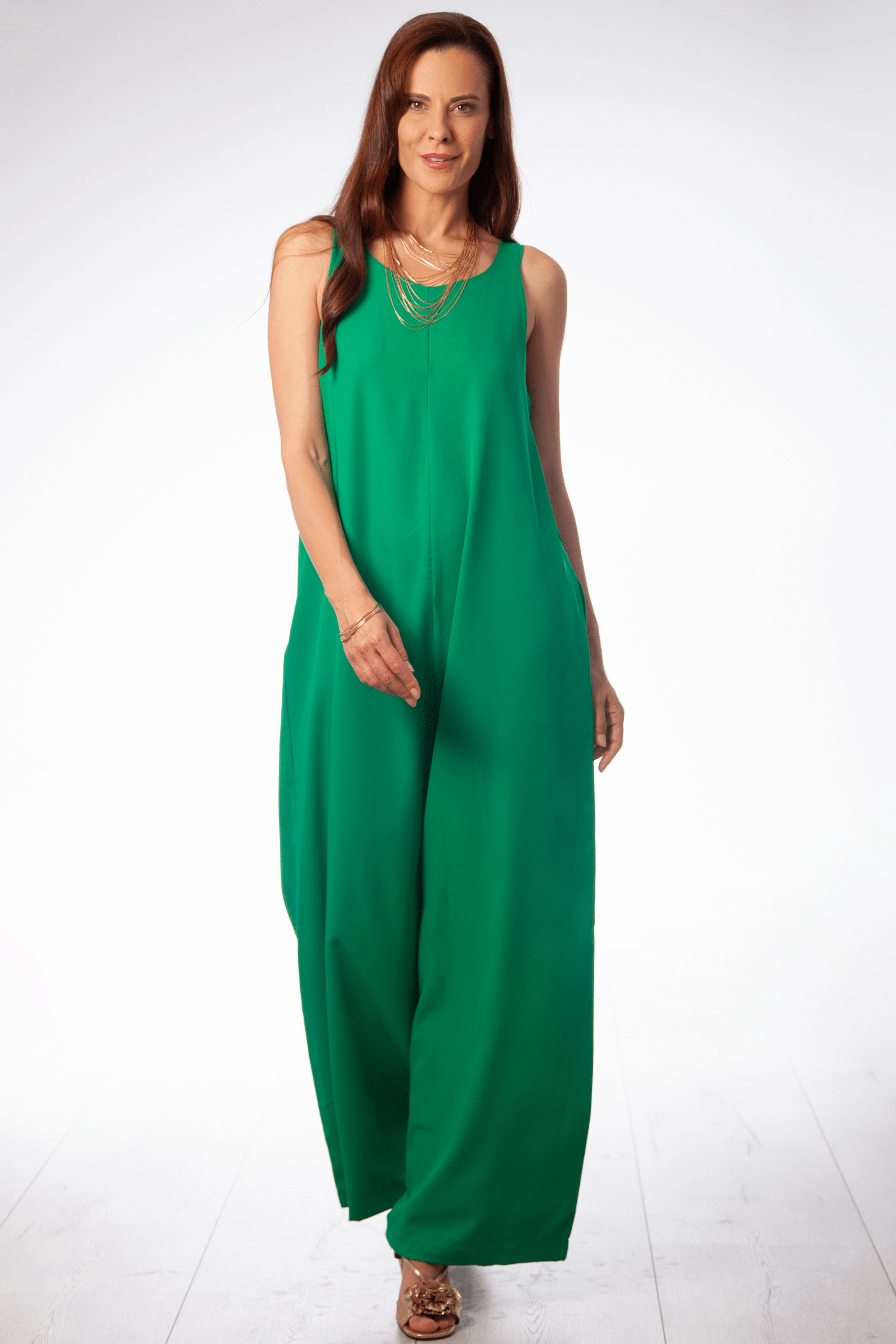 Jumpsuite verde hierba amplio con tirantes Lolitas&L - lolitasyl.com