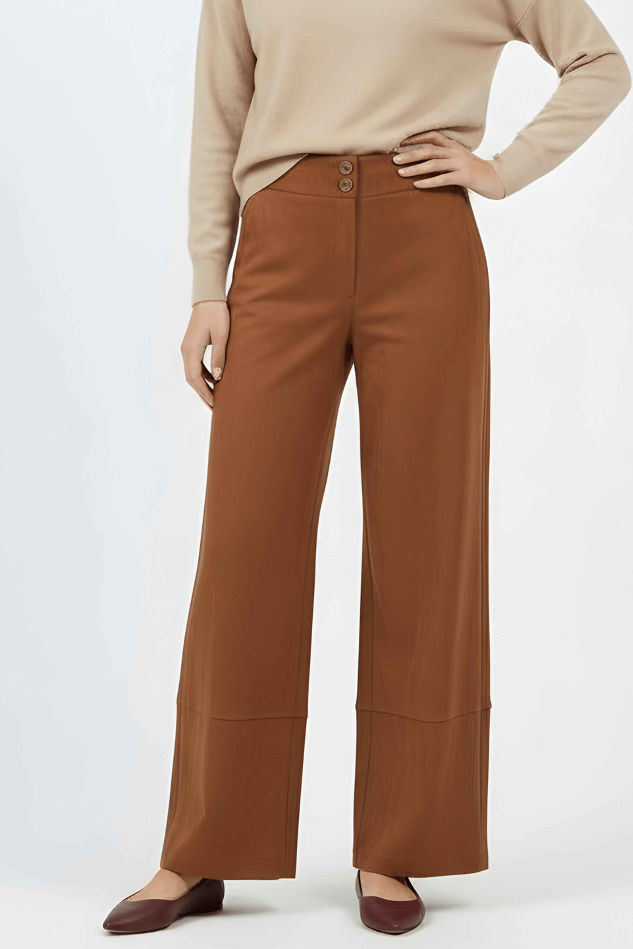 Pantalon antelina camel corte con botones Lolitas&L - lolitasyl.com