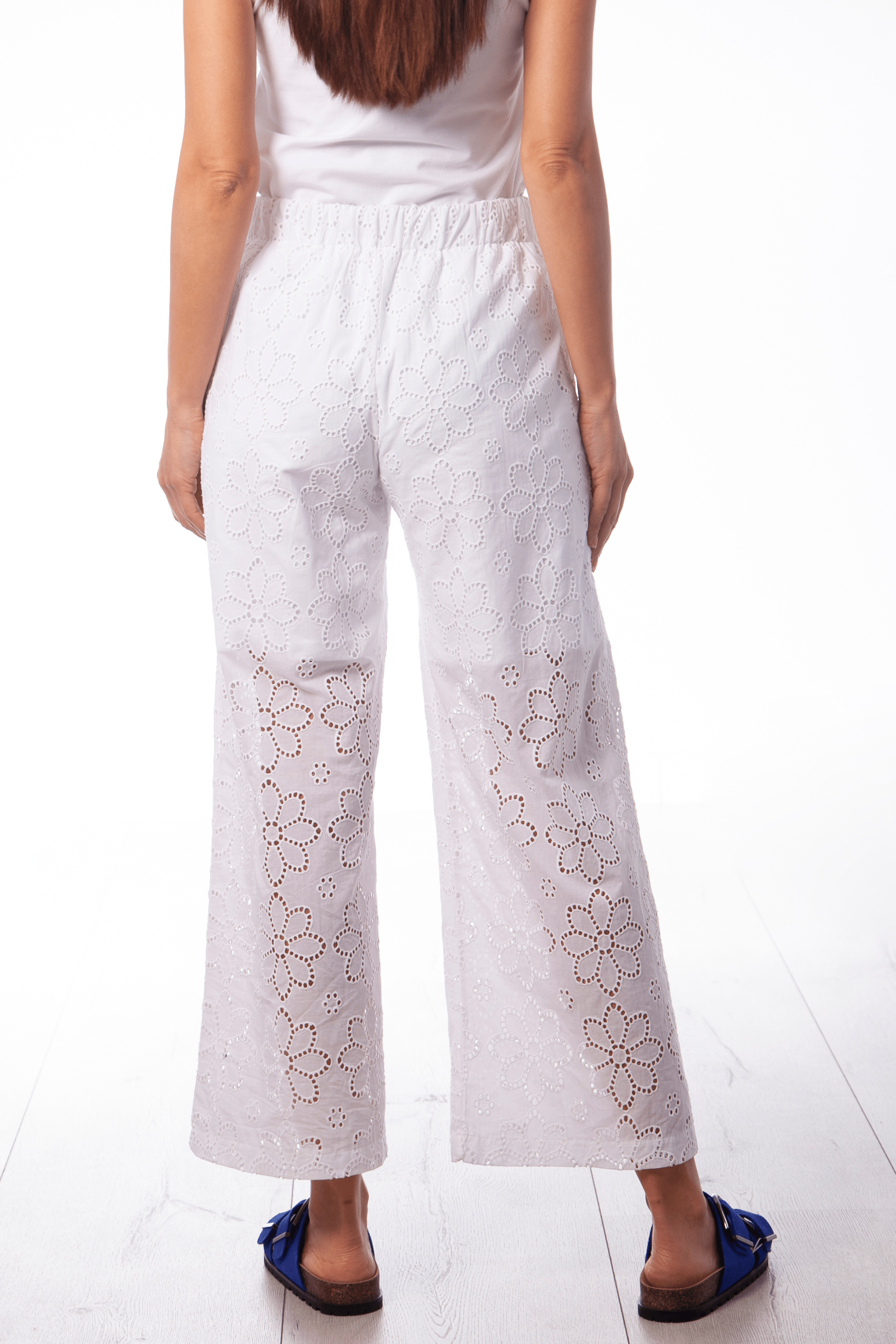 Pantalon blanco bordado ingles con goma Lolitas&L - lolitasyl.com