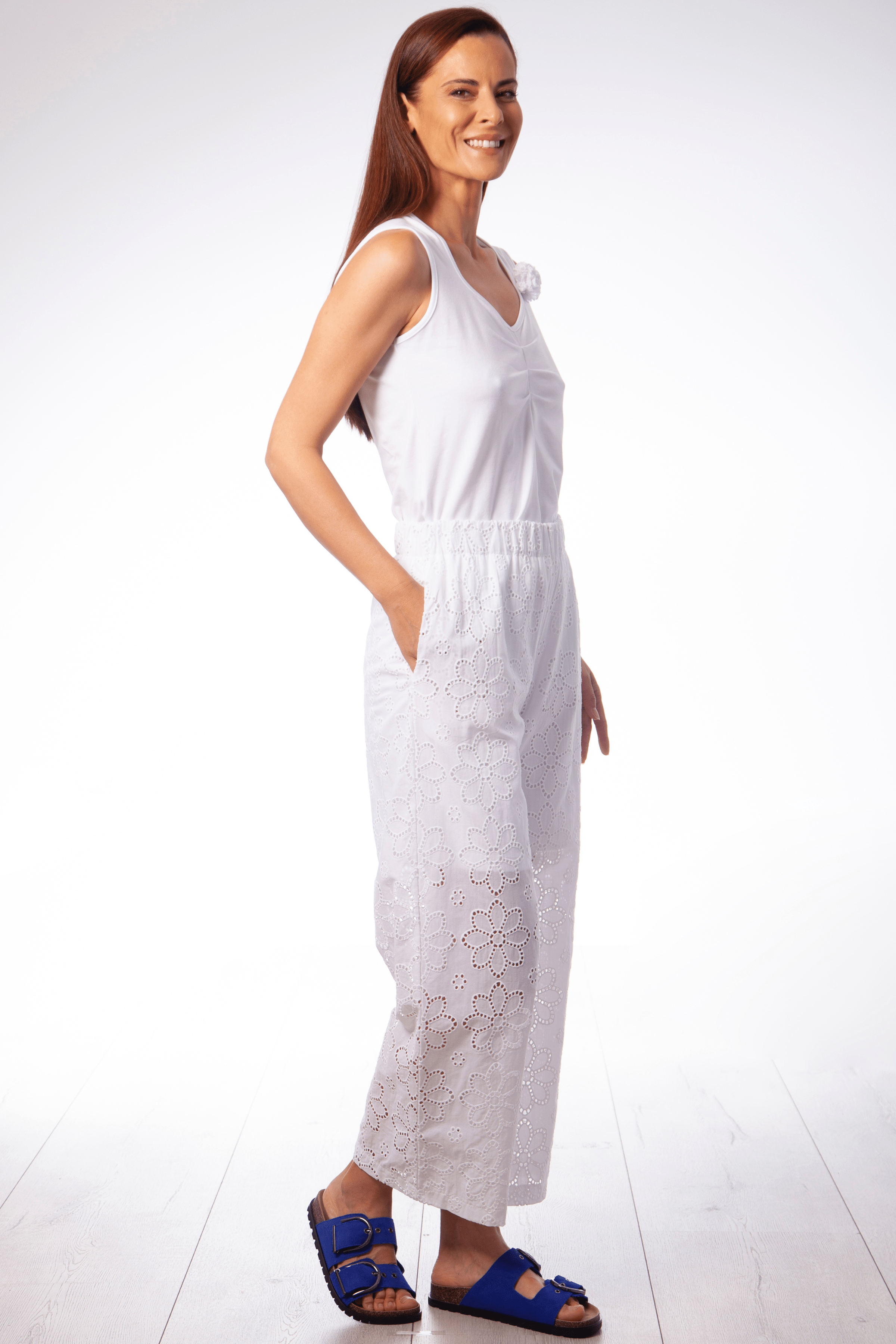 Pantalon blanco bordado ingles con goma Lolitas&L - lolitasyl.com