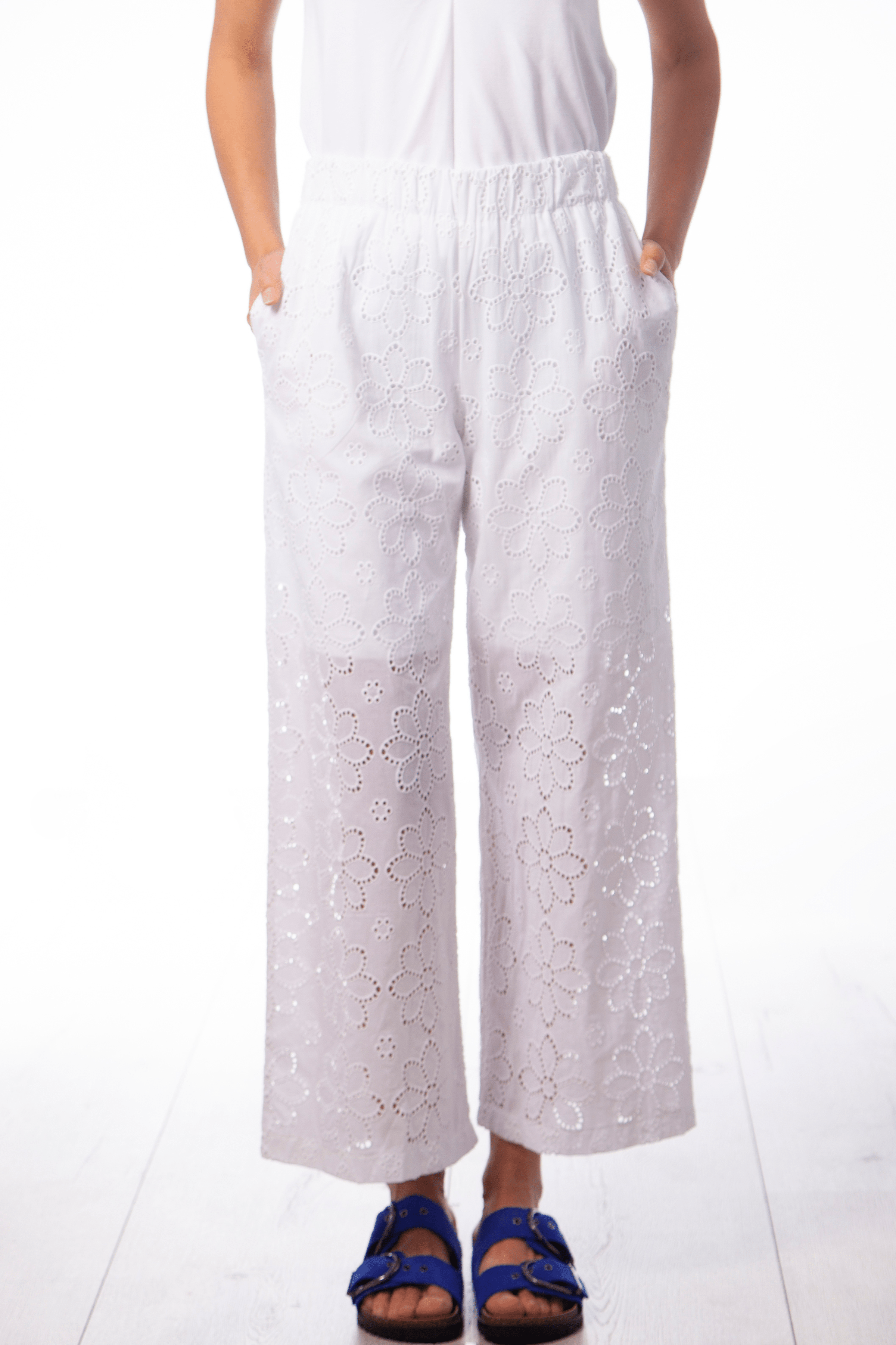Pantalon blanco bordado ingles con goma Lolitas&L - lolitasyl.com
