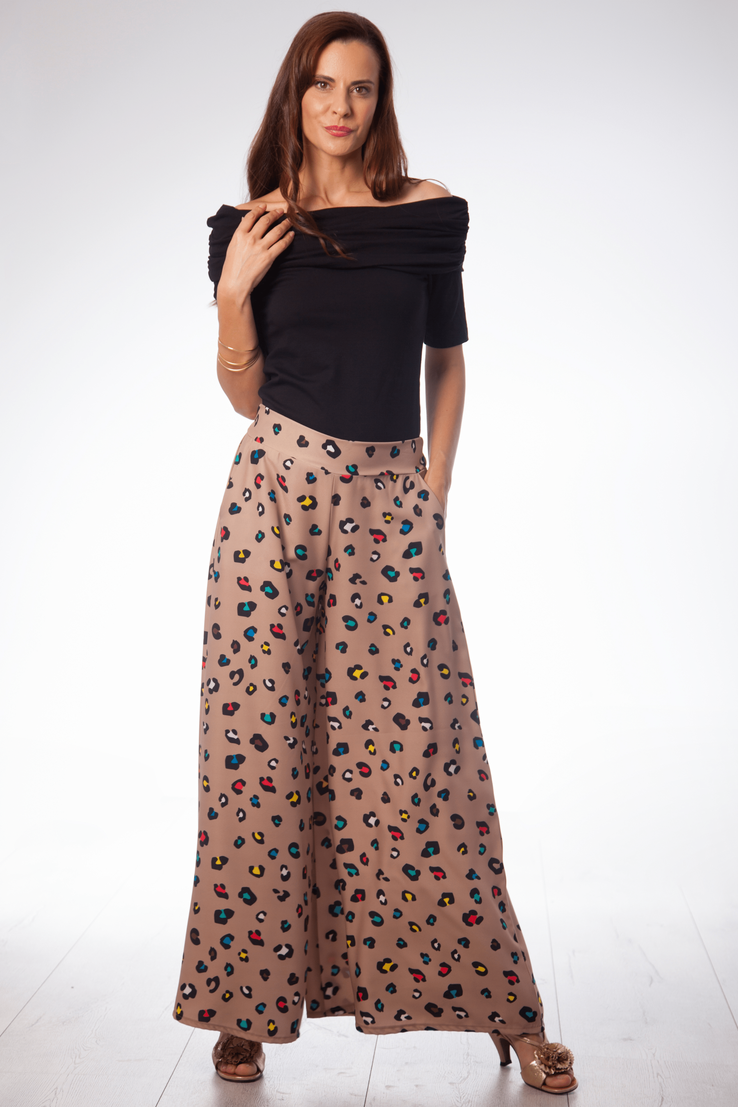 Pantalon estampado animal print beige de pierna ancha Lolitas&L - lolitasyl.com