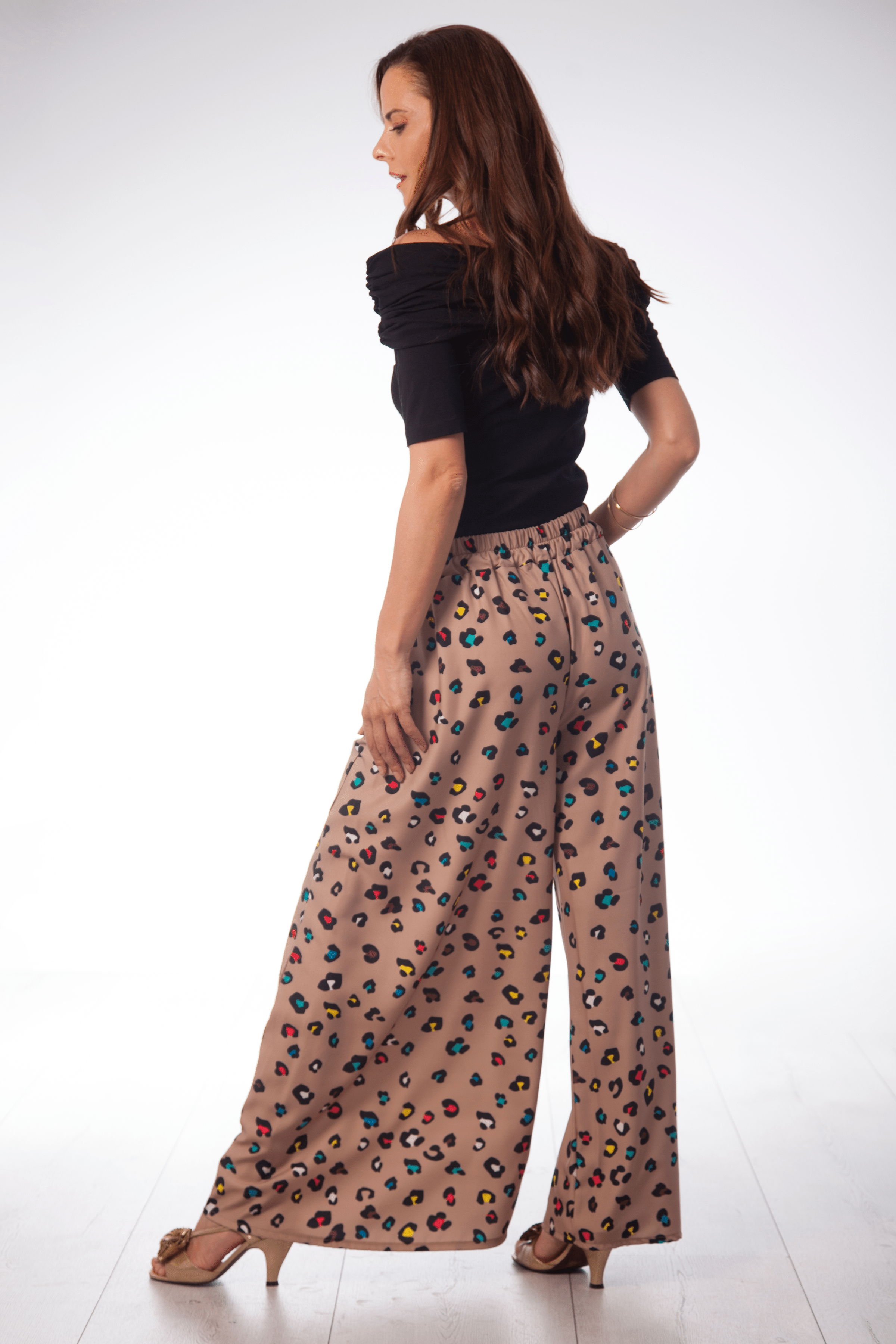 Pantalon estampado animal print beige de pierna ancha Lolitas&L - lolitasyl.com