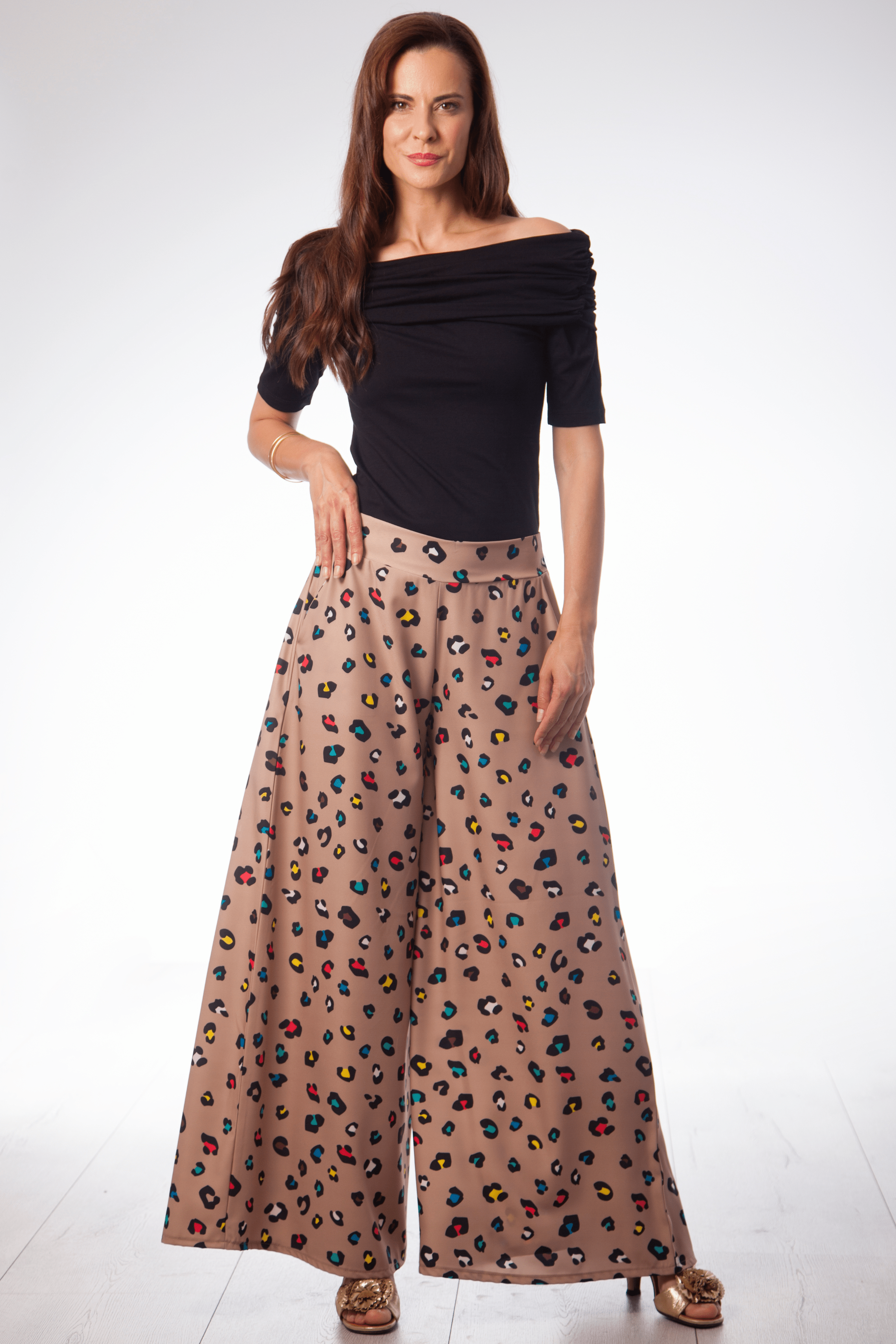 Pantalon estampado animal print beige de pierna ancha Lolitas&L - lolitasyl.com