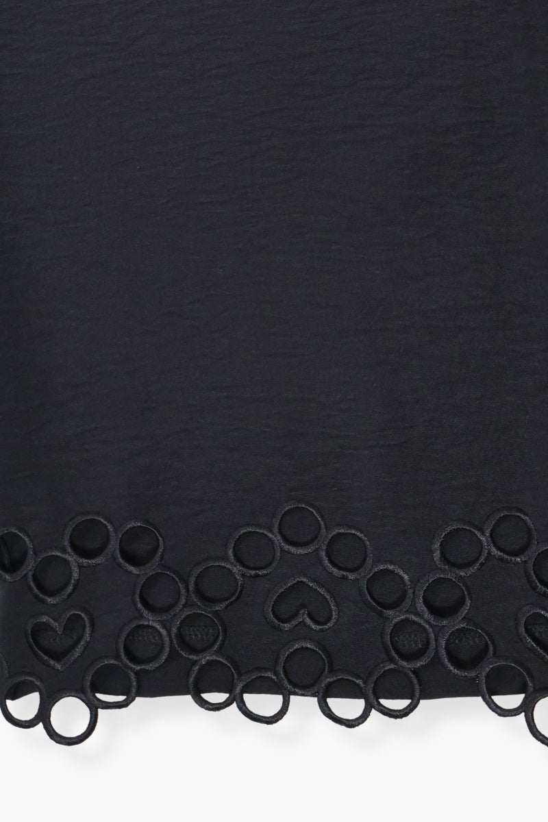 Pantalón Preloved negro pinzas con bordado calado LolitasyL - lolitasyl.com