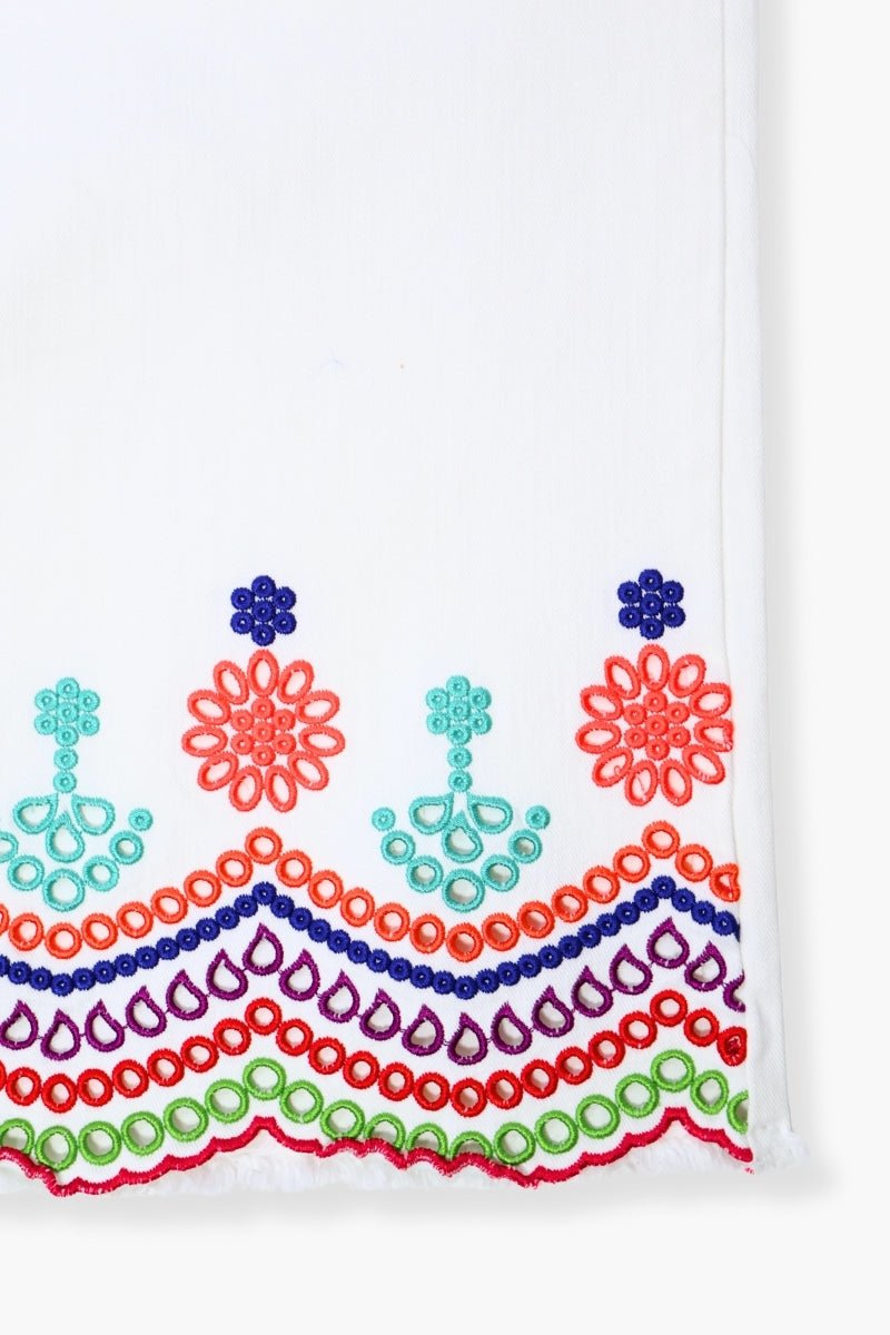 Pantalon Preloved vaquero blanco con bordado calado multicolor Lolitas&L - lolitasyl.com
