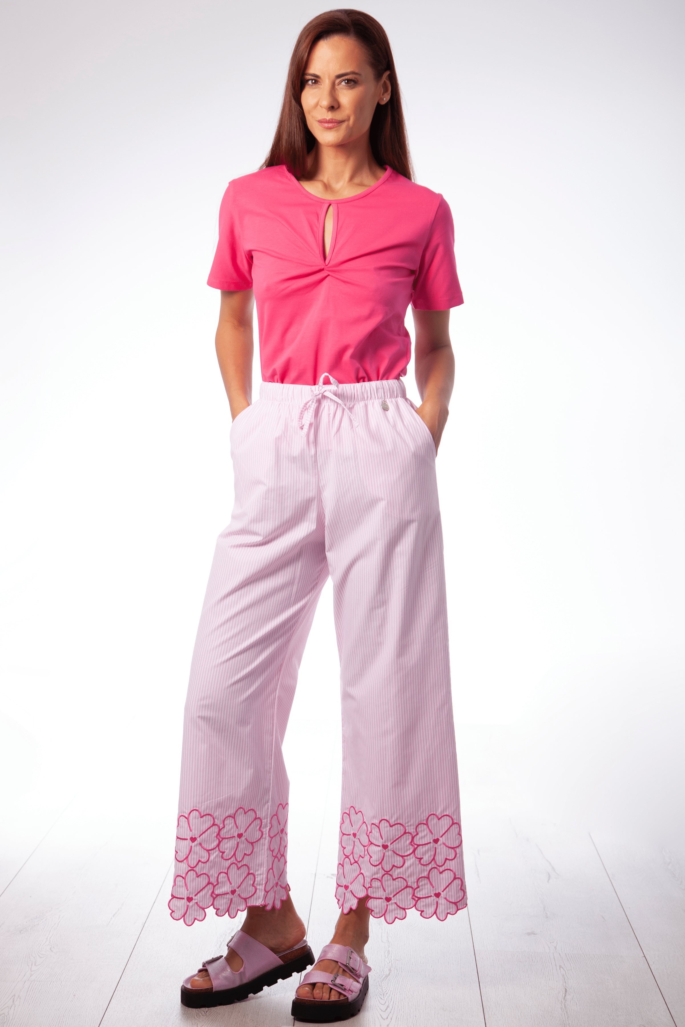Pantalon rayas rosa detalle bordado flores con goma Lolitas&L - lolitasyl.com