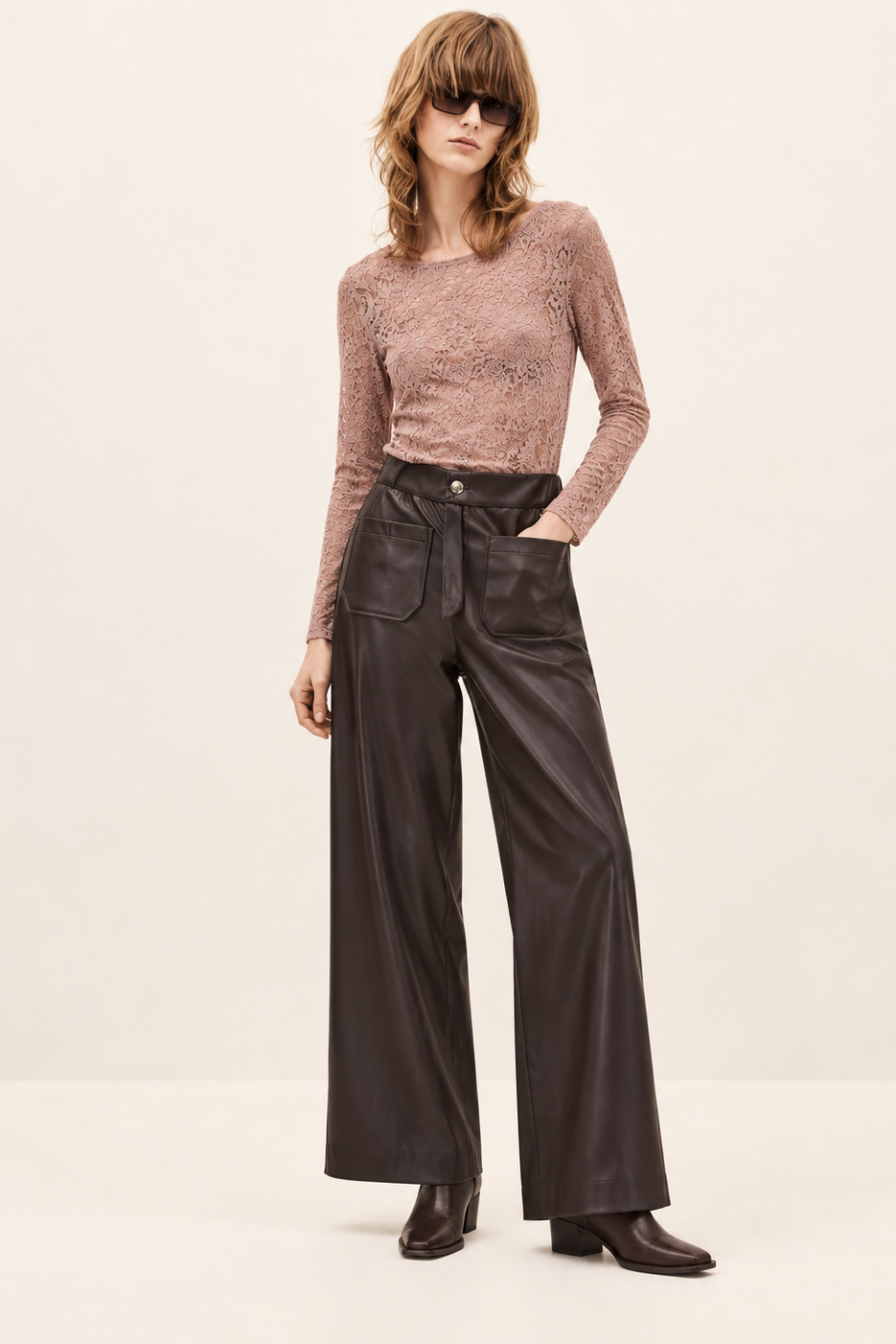 Pantalón Recto Marrón Oscuro en Ecopiel con Bolsillos Delanteros – Lolitas&L