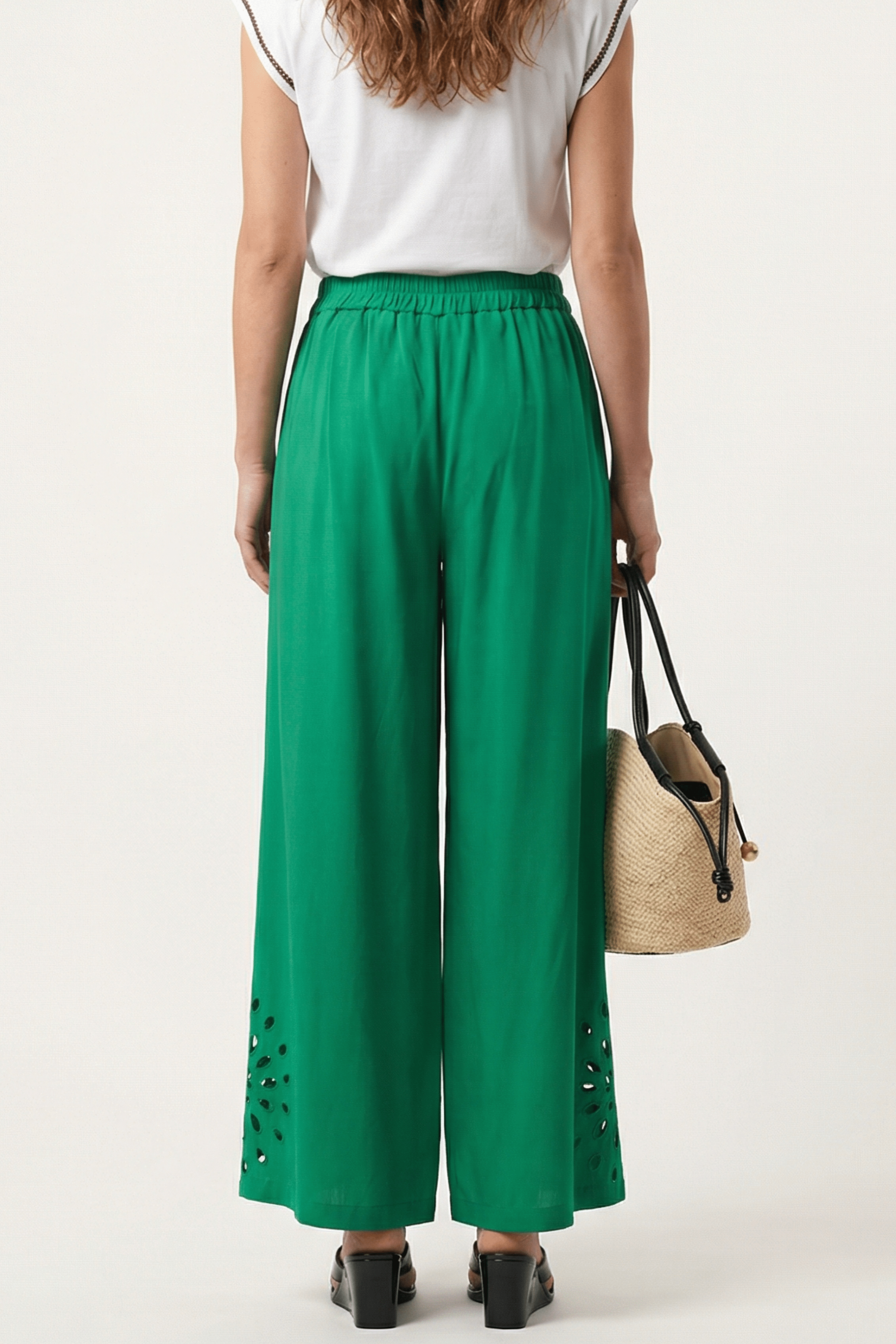 Pantalon verde campana con bordado calado Lolitas&L - lolitasyl.com