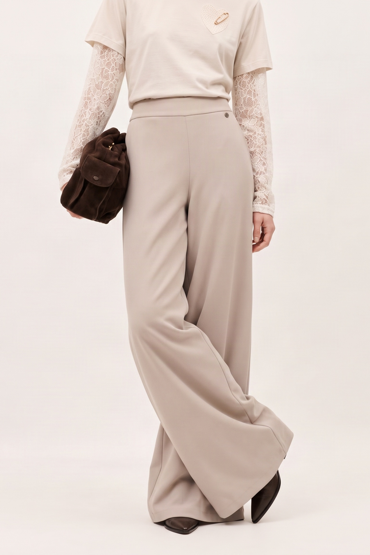 Pantalón Wide Leg Crema en Tejido Scuba Modal Efecto Falda-Pantalón – Lolitas&L