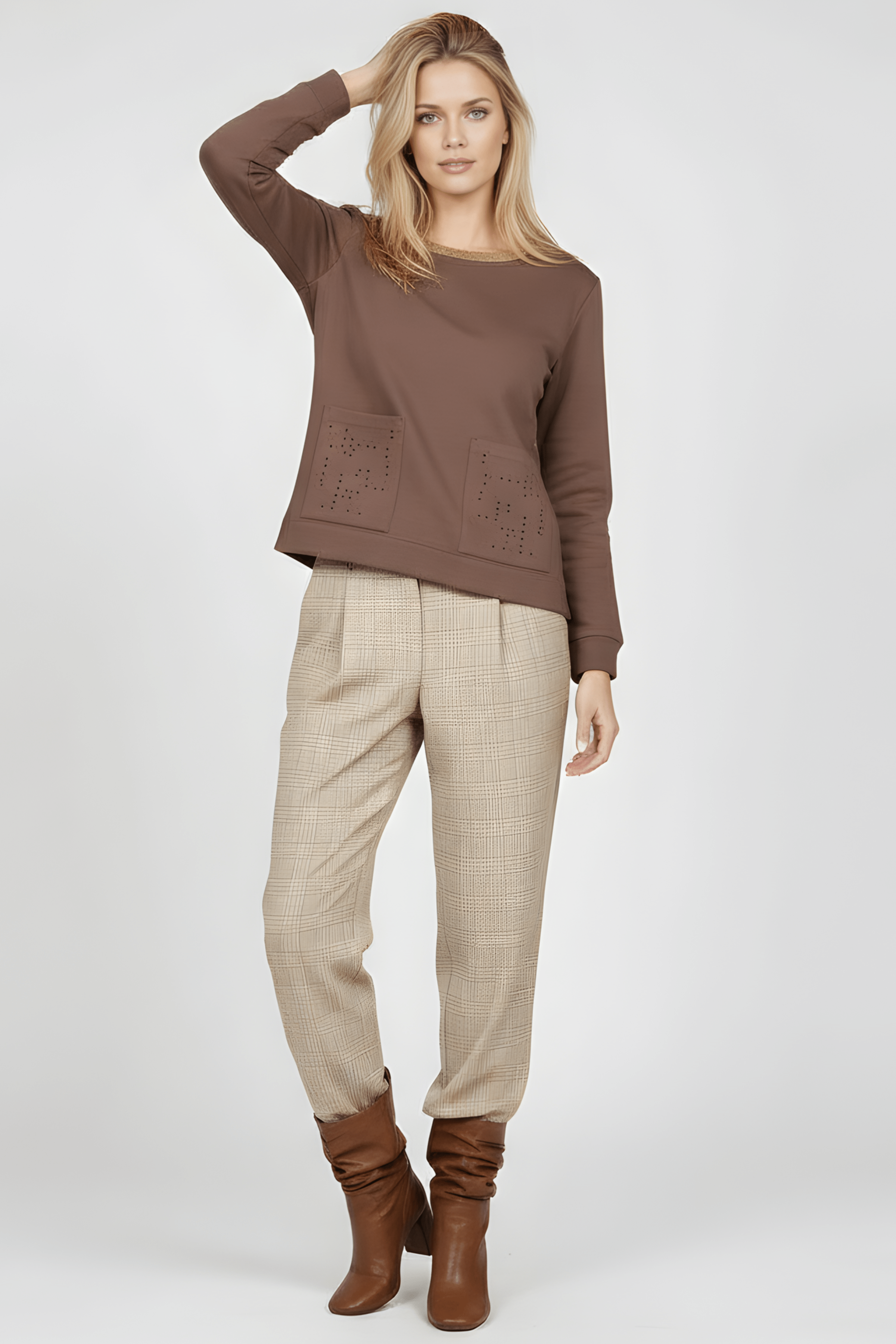 Sudadera marrón con bolsillos strass y cuello lourex Lolitas&L - lolitasyl.com