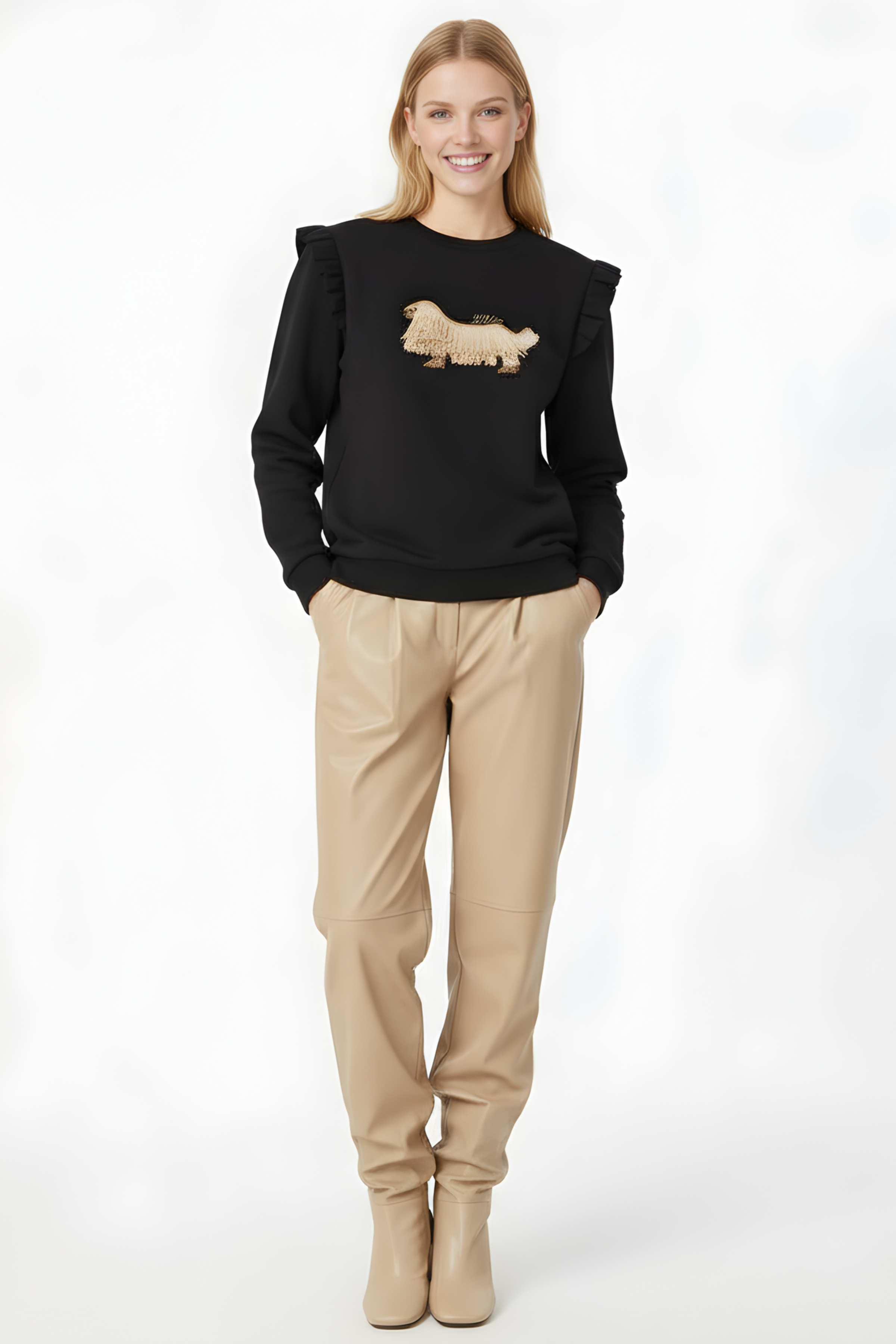 Sudadera negra perrito bordado con volantes Lolitas&L