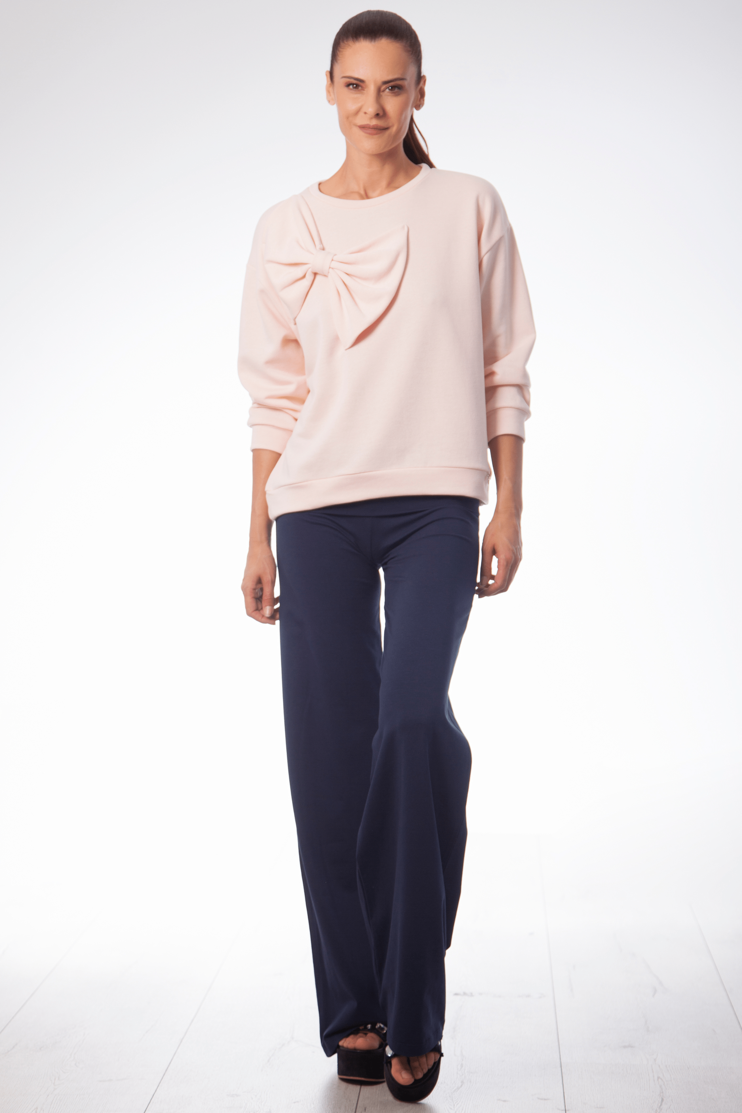 Sudadera rosa maxi lazo en el pecho Lolitas&L - lolitasyl.com