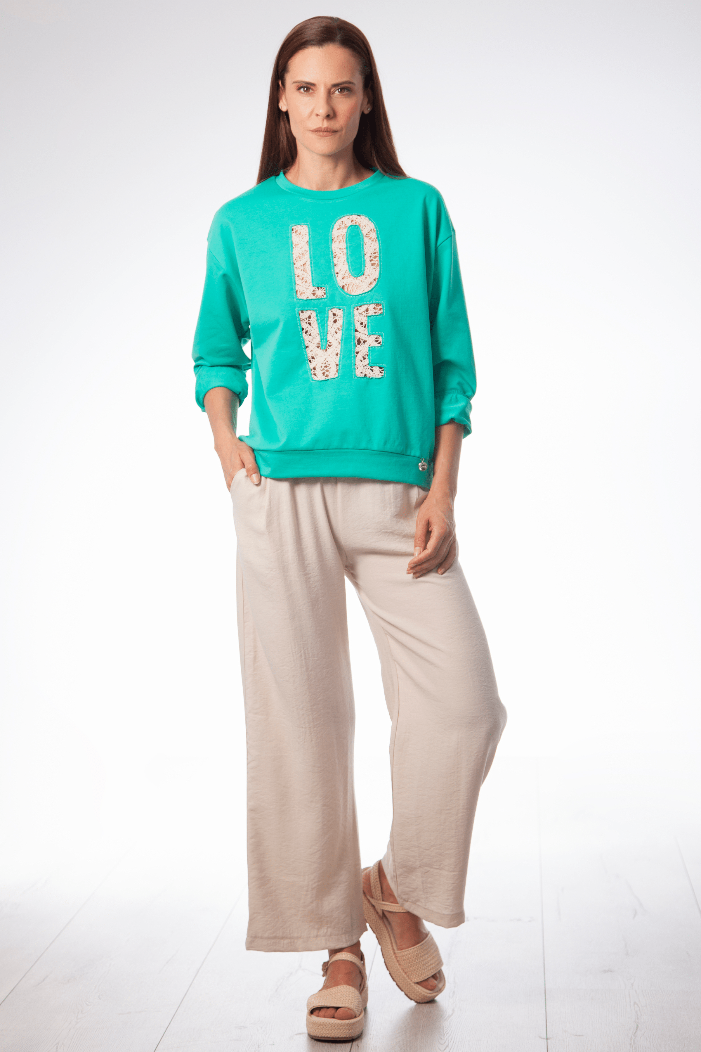 Sudadera turquesa bordado LOVE en grogre Lolitas&L - lolitasyl.com