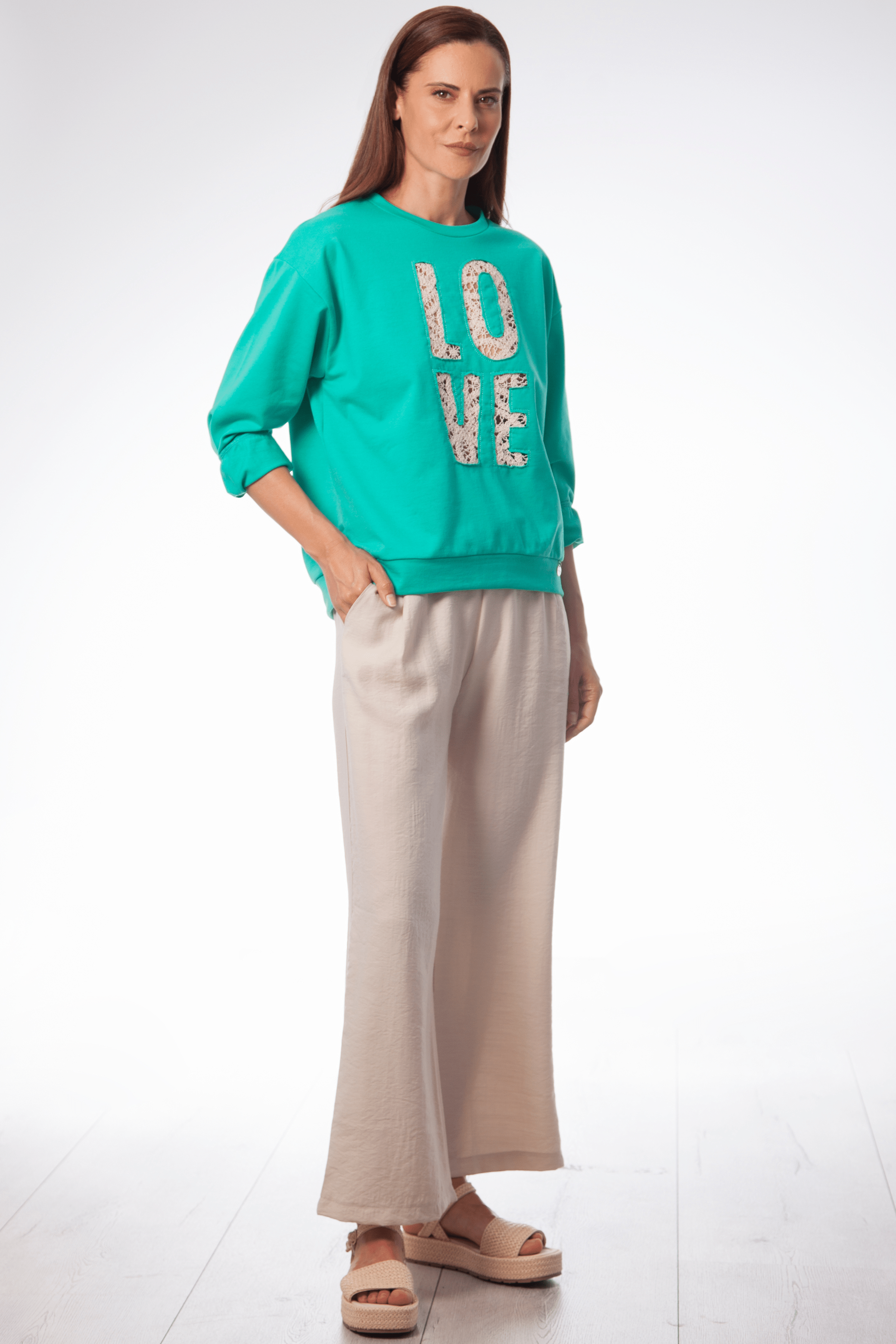 Sudadera turquesa bordado LOVE en grogre Lolitas&L - lolitasyl.com