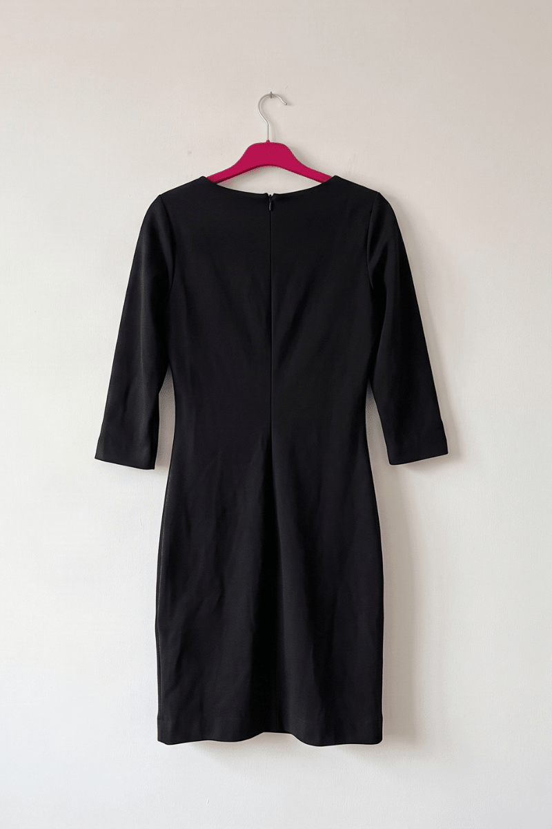 Vestido Ajustado de Punto Negro con Arandelas Preloved - lolitasyl.com