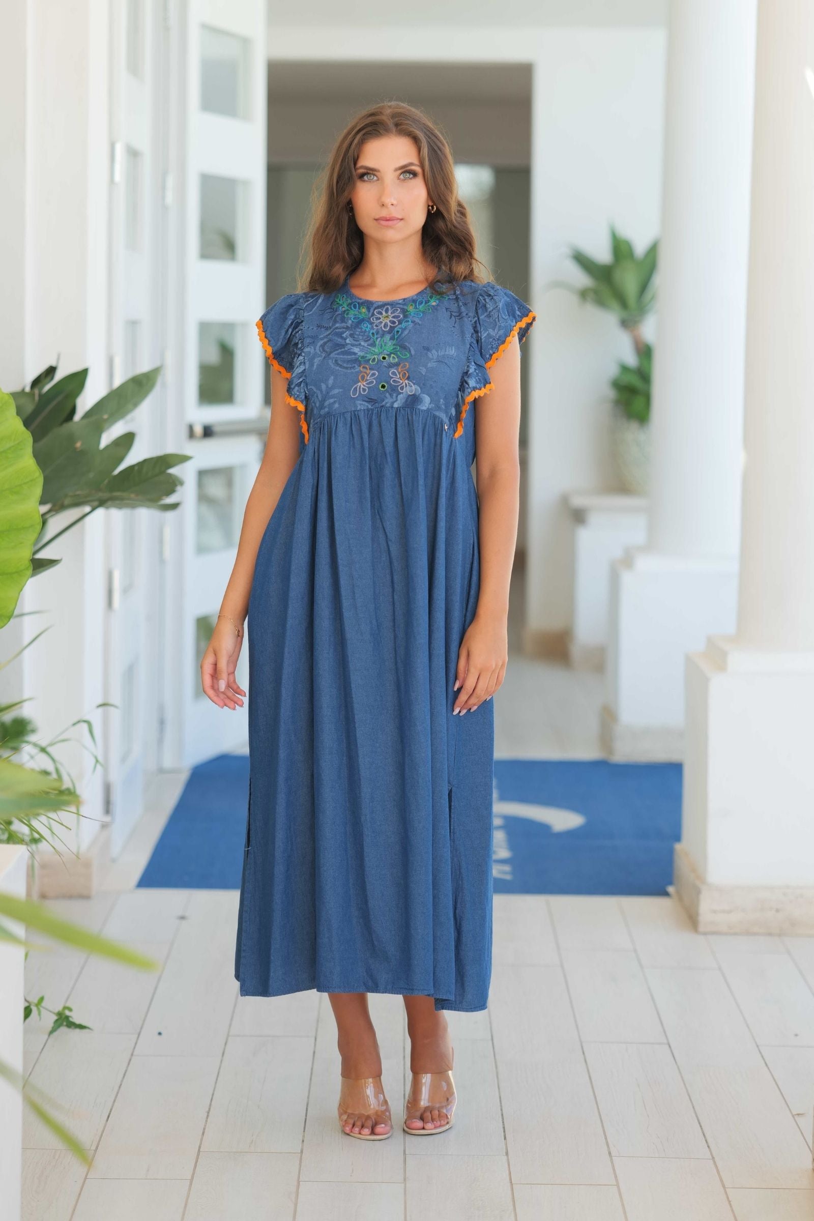 Vestido azul jeans largo con bordado y estampado flores LolitasyL