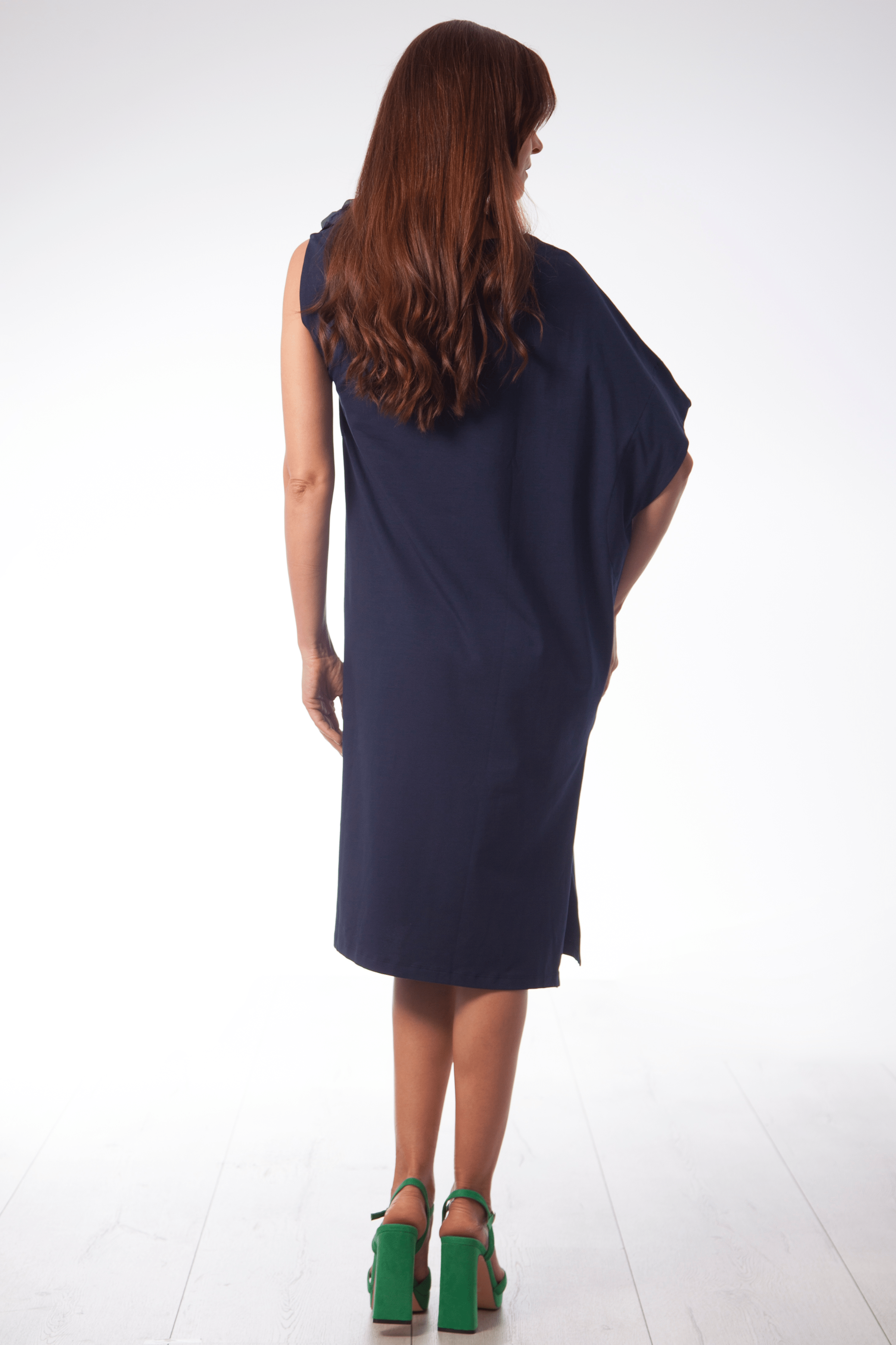 Vestido azul marino asimetrico con flor Lolitas&L - lolitasyl.com