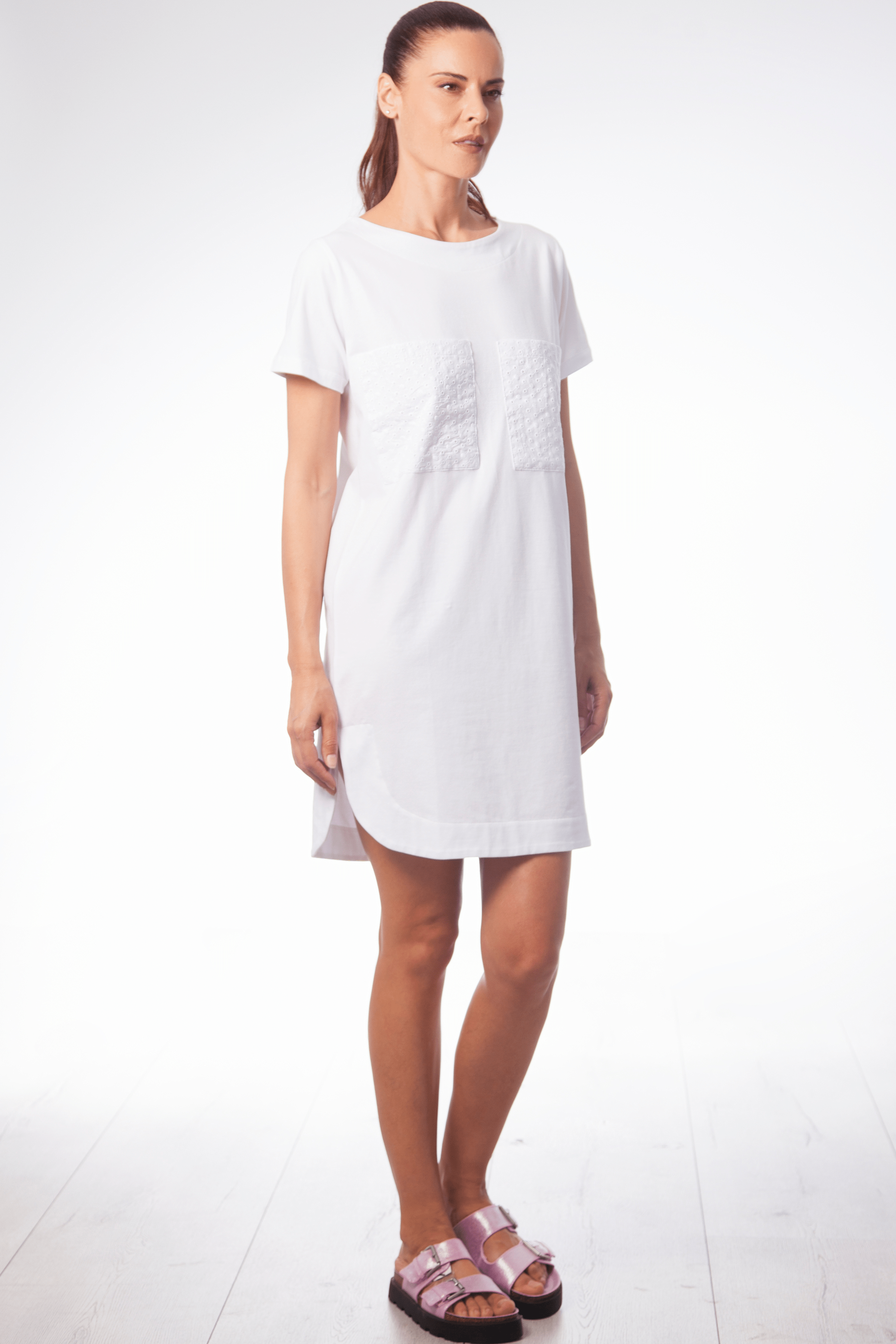 Vestido blanco con bolsillos en el pecho de bordado ingles Lolitas&L - lolitasyl.com