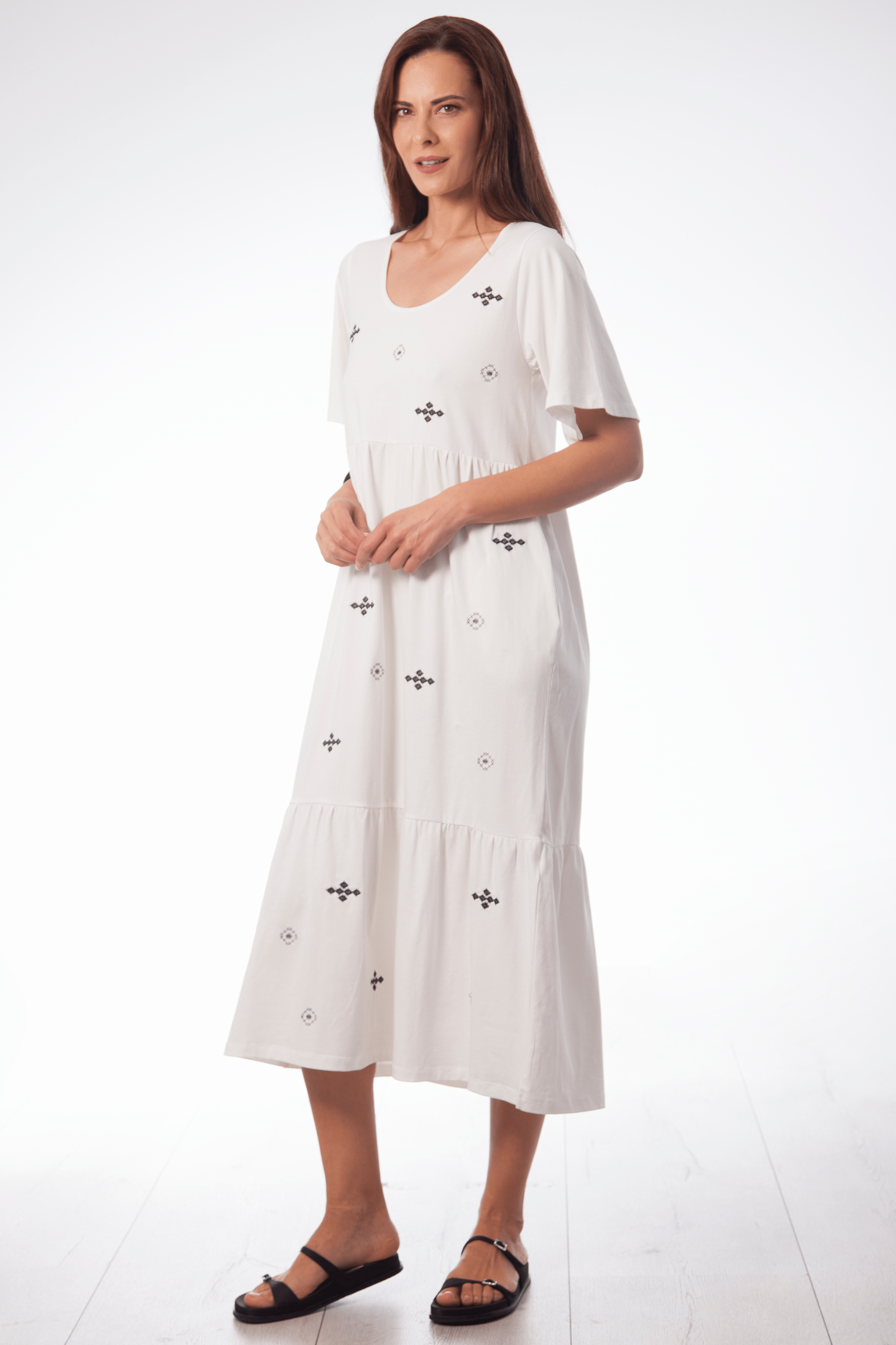 Vestido blanco largo con bordado cruz Lolitas&L - lolitasyl.com